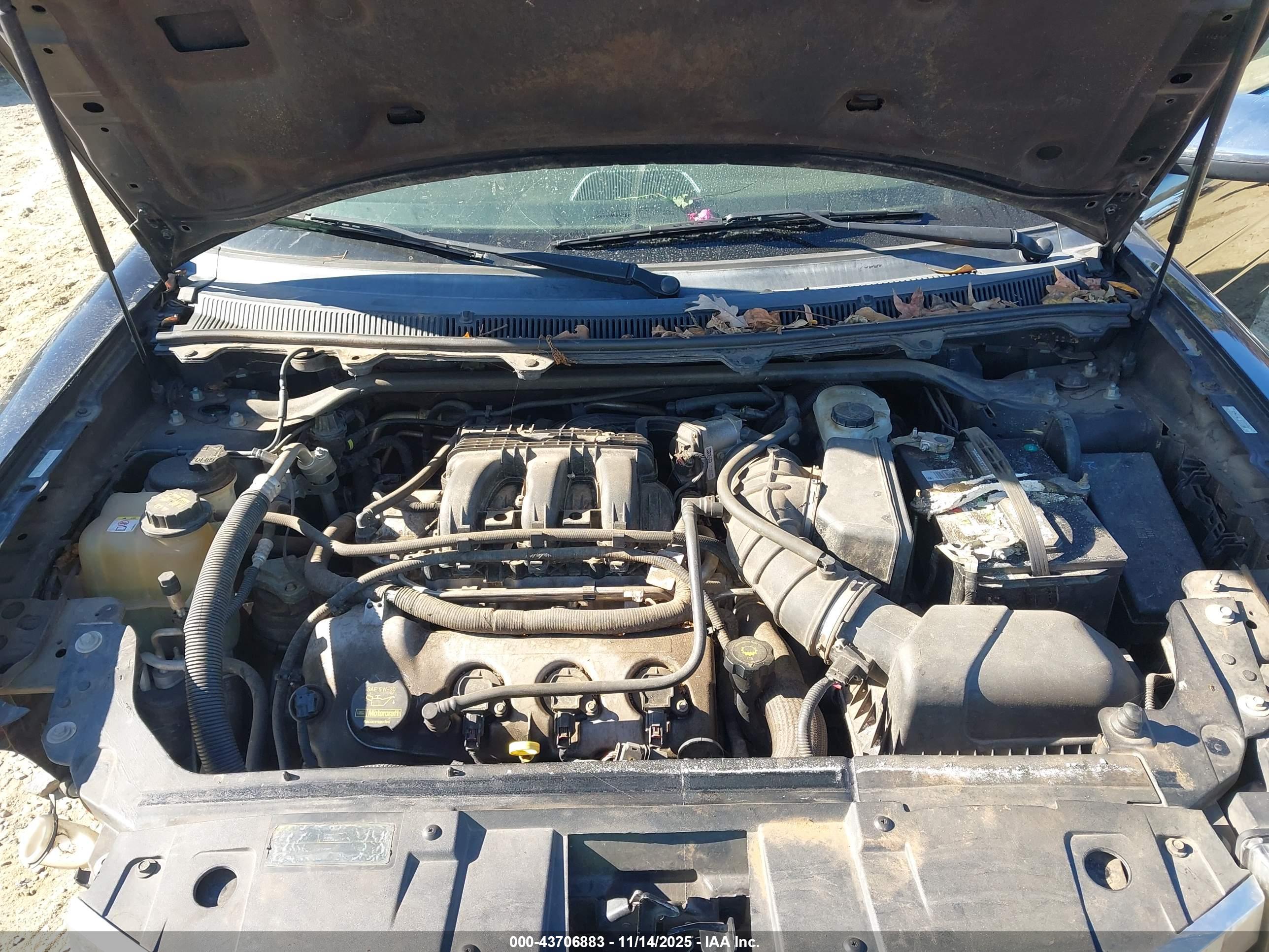 FORD FLEX image 10