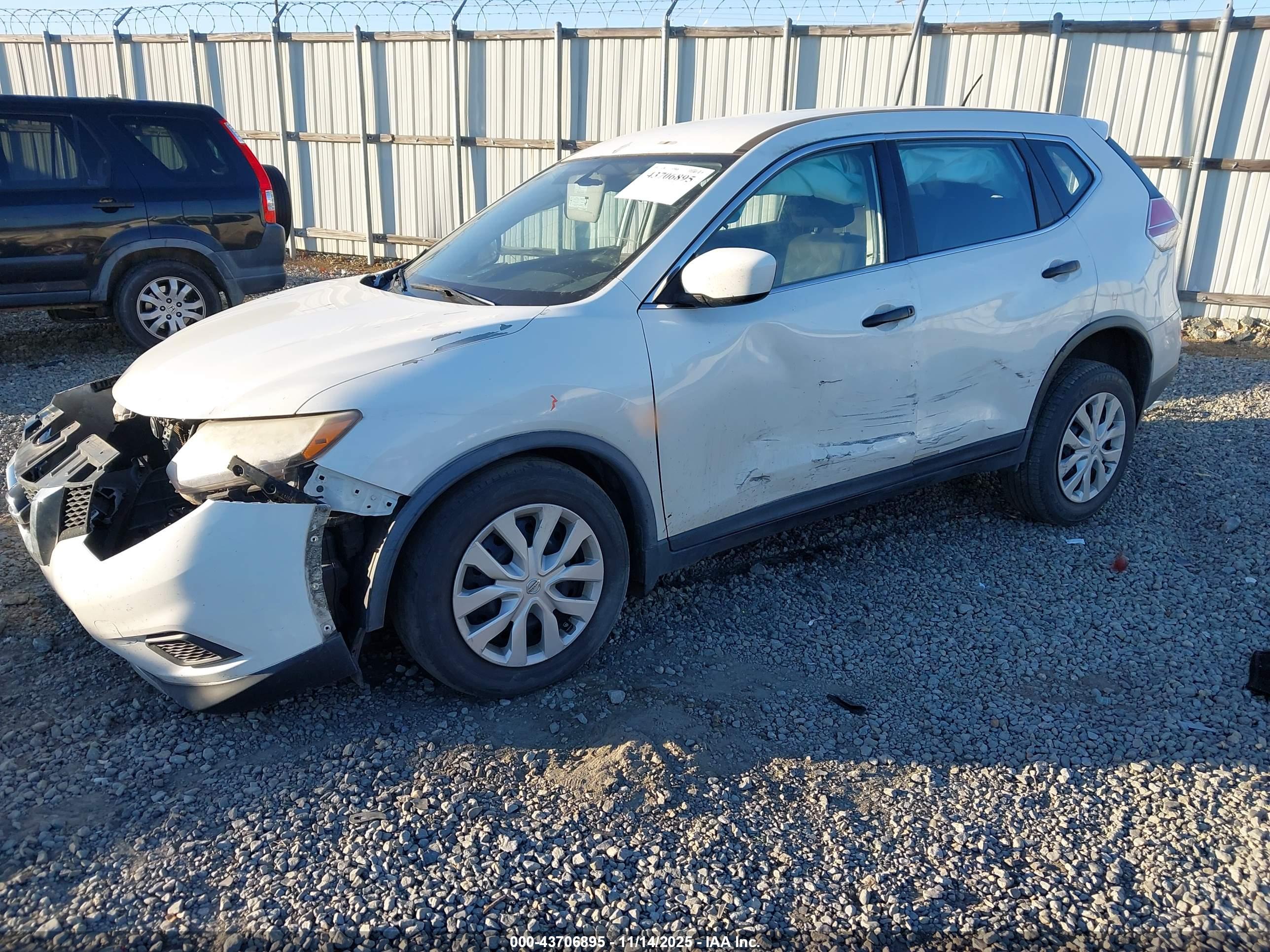 NISSAN ROGUE image 2