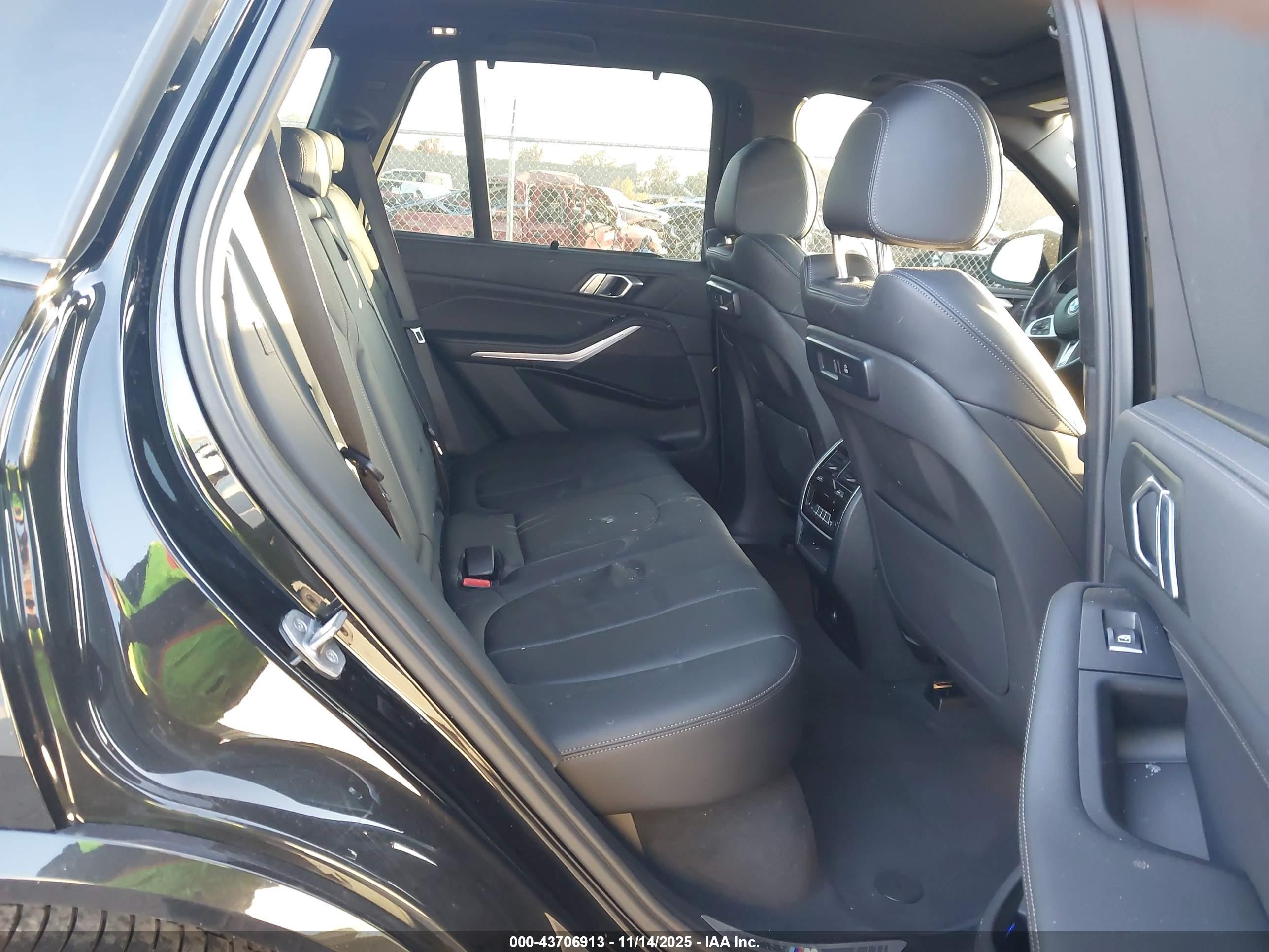 BMW X5 image 8