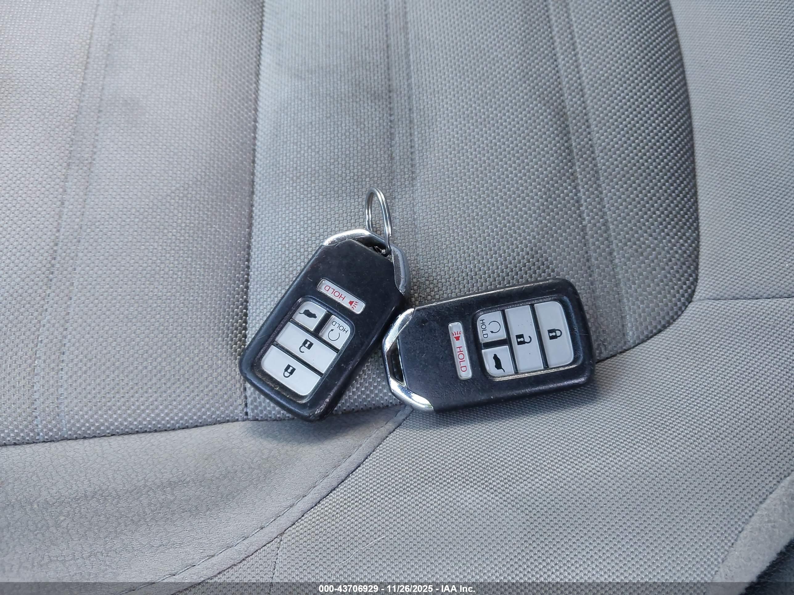 HONDA CR-V image 11
