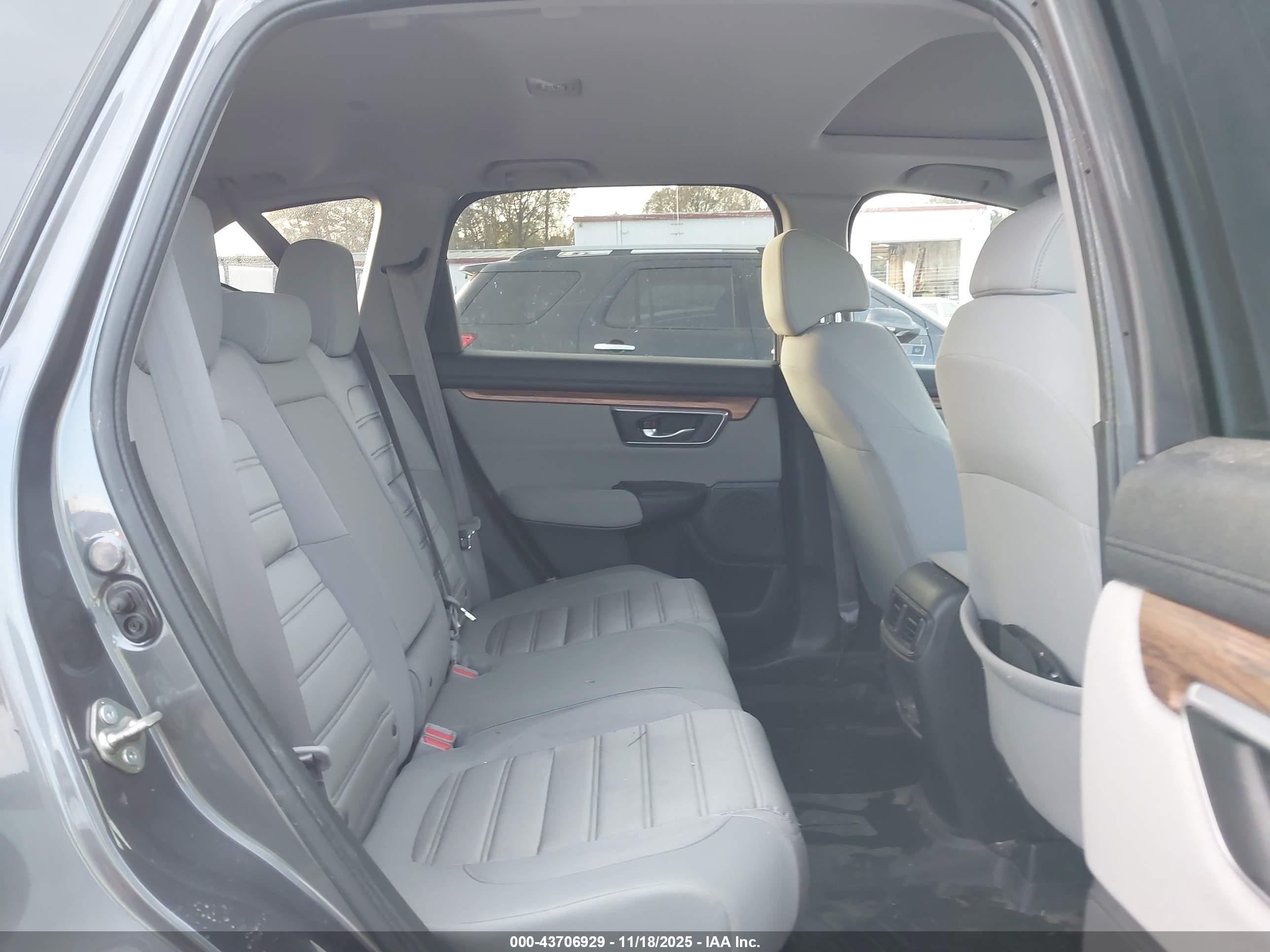 HONDA CR-V image 8