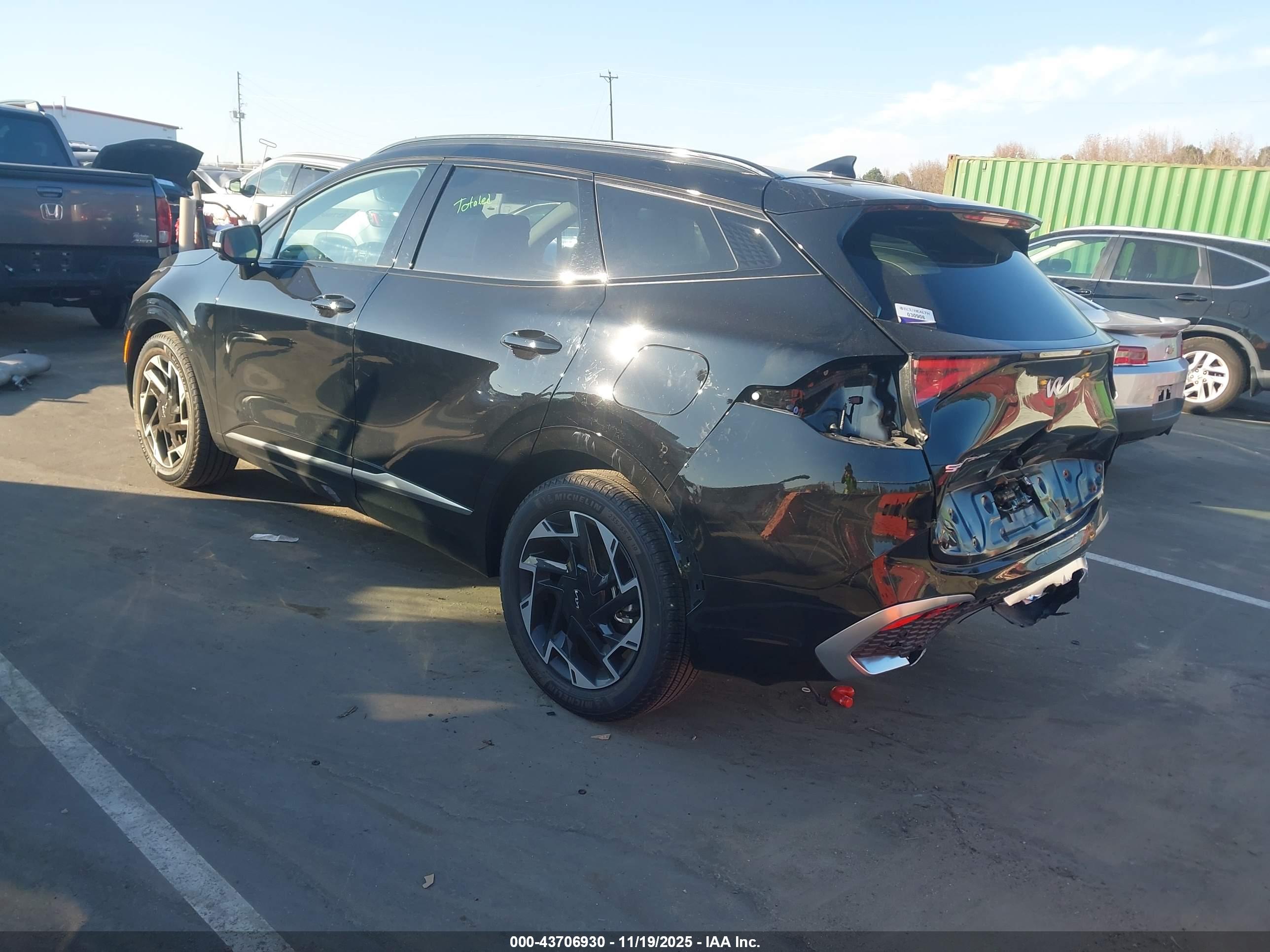 KIA SPORTAGE image 3