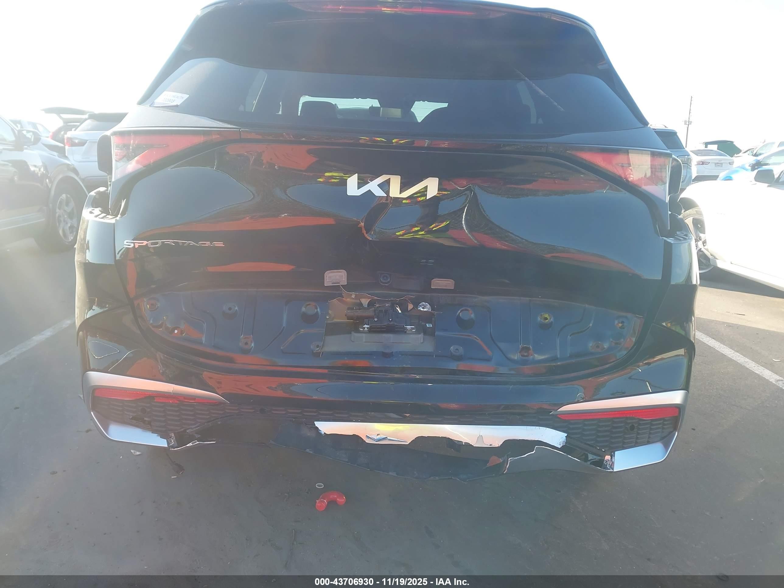 KIA SPORTAGE image 6