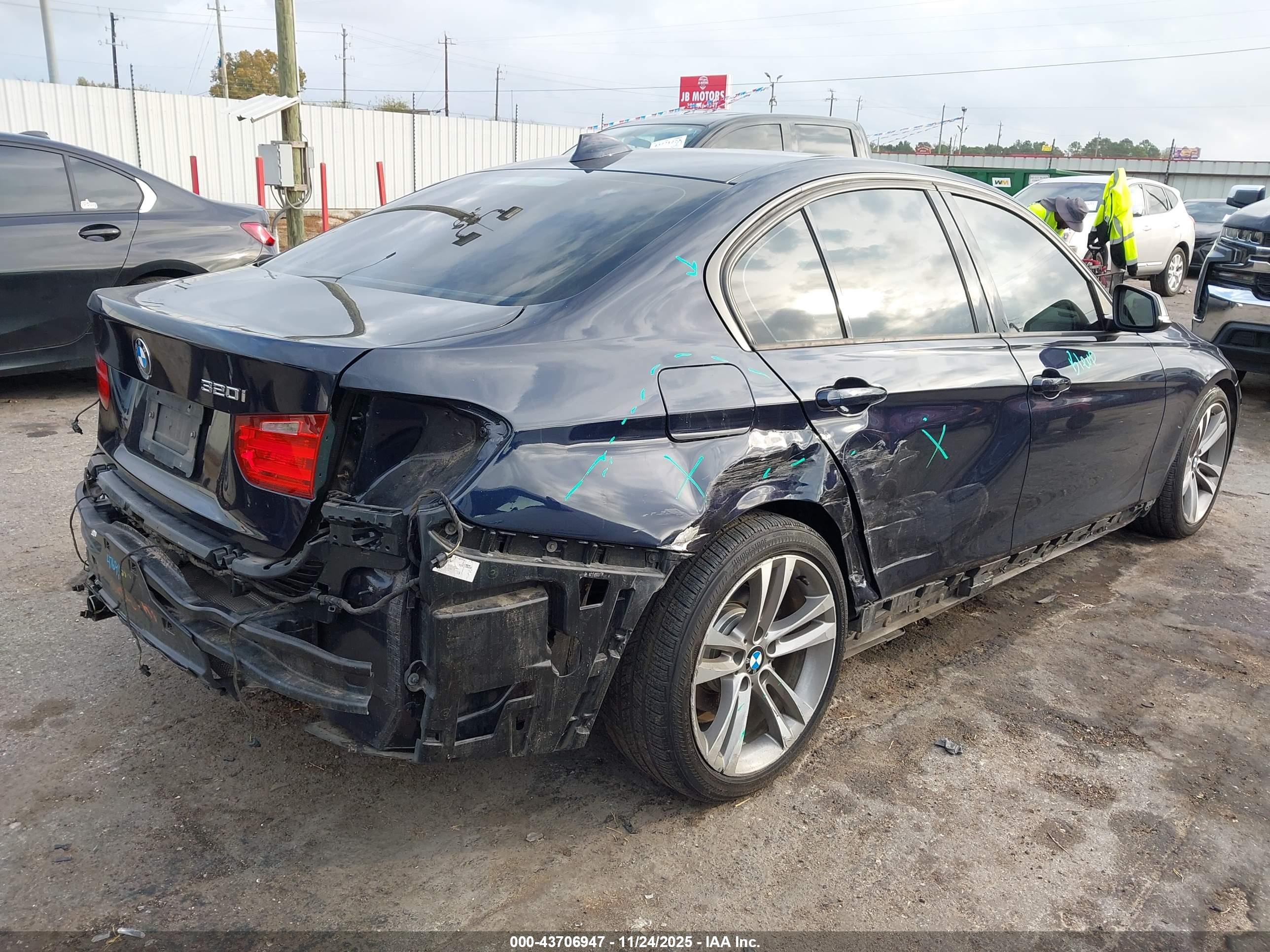 BMW 328I image 4