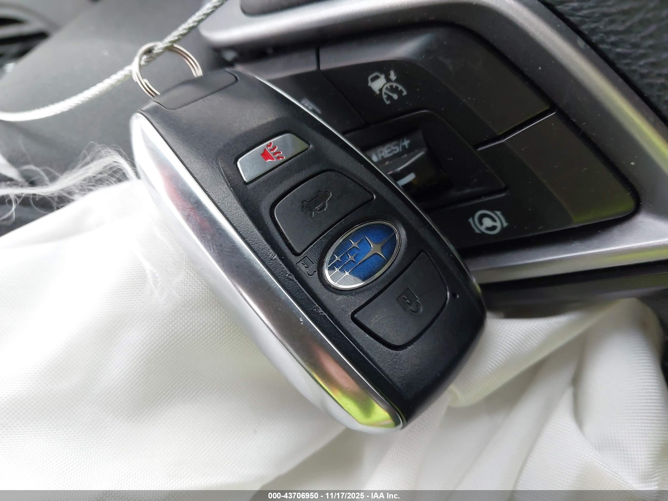 SUBARU OUTBACK image 11