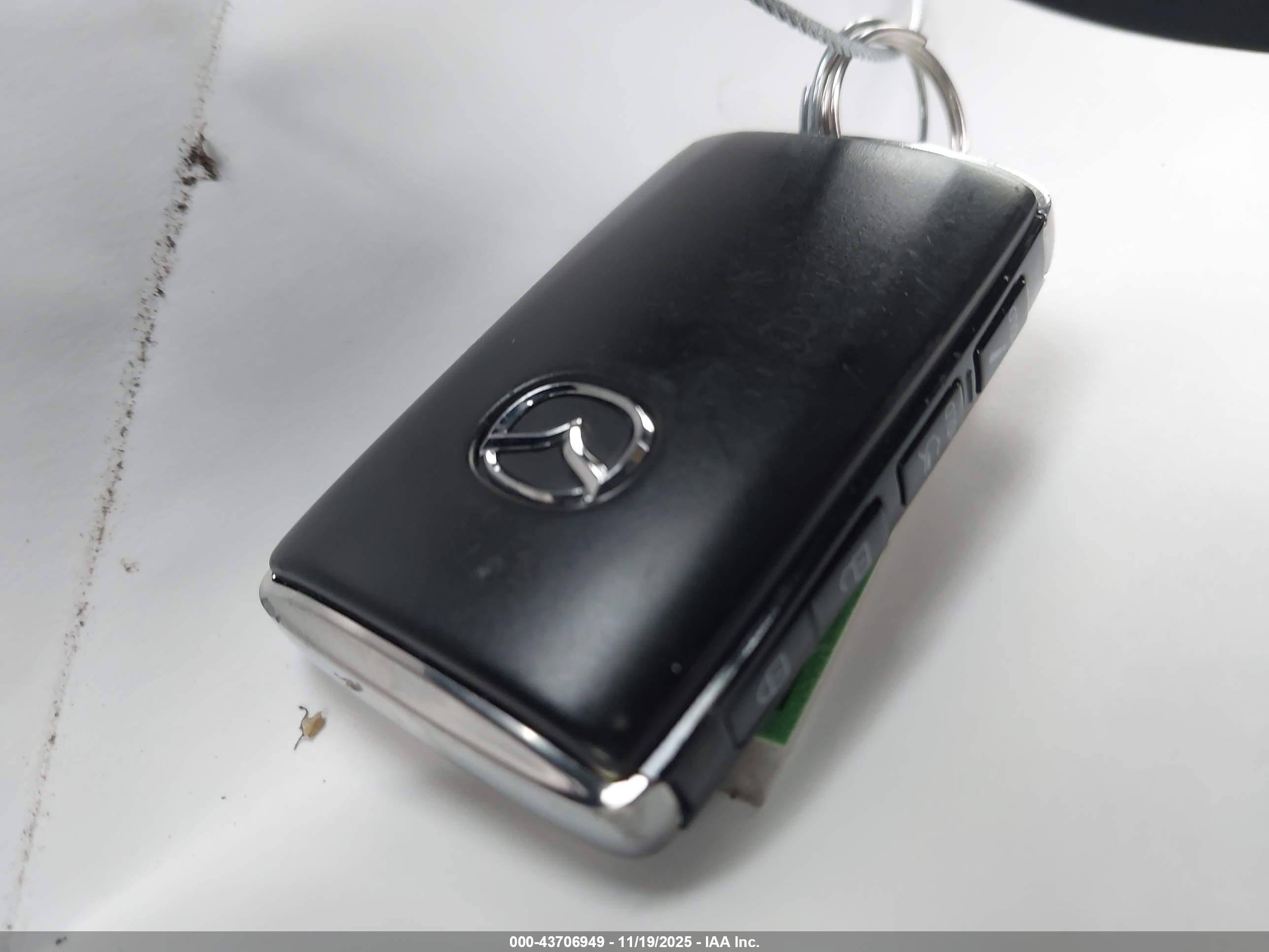 MAZDA CX-90 image 11
