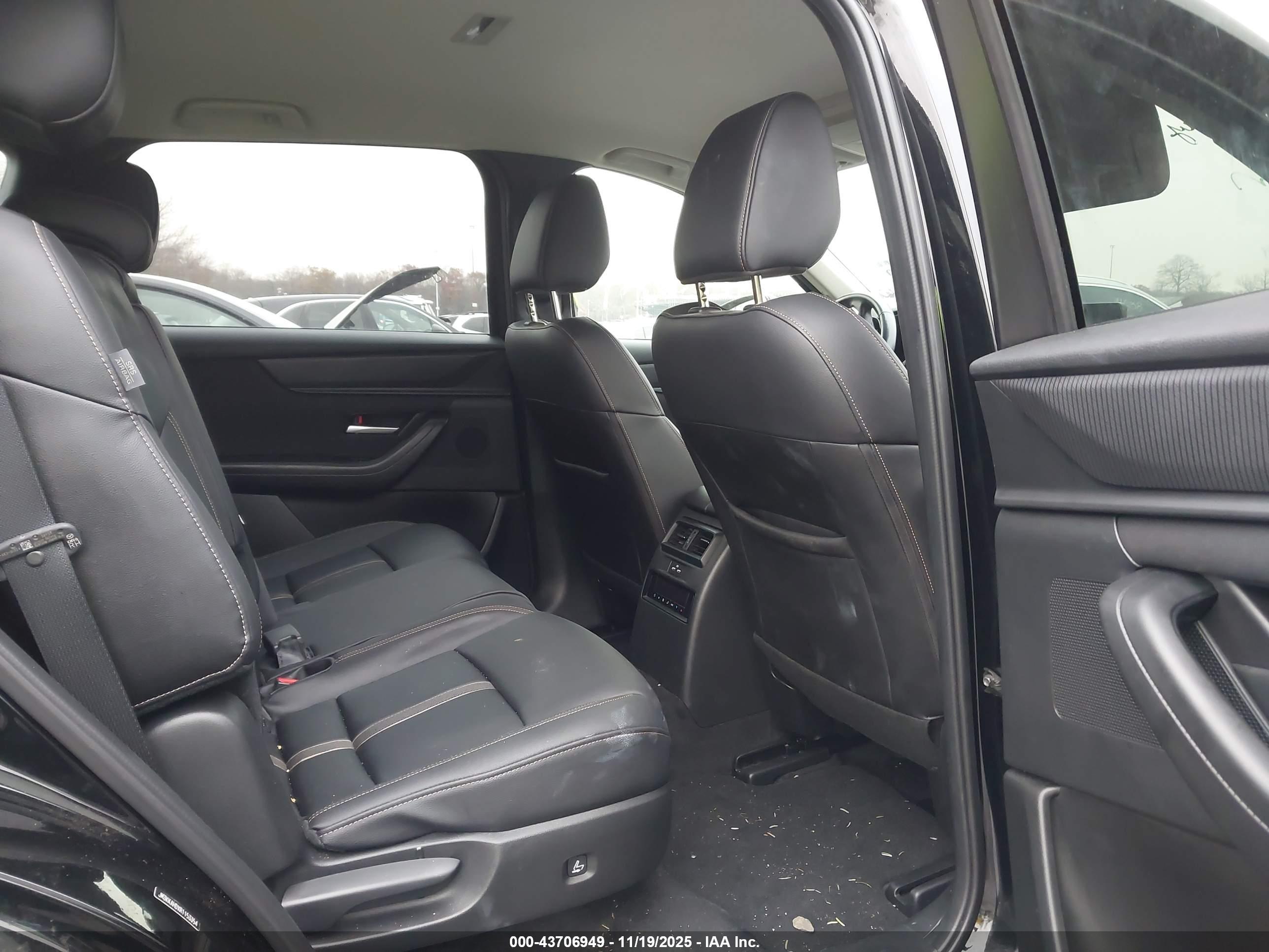 MAZDA CX-90 image 8