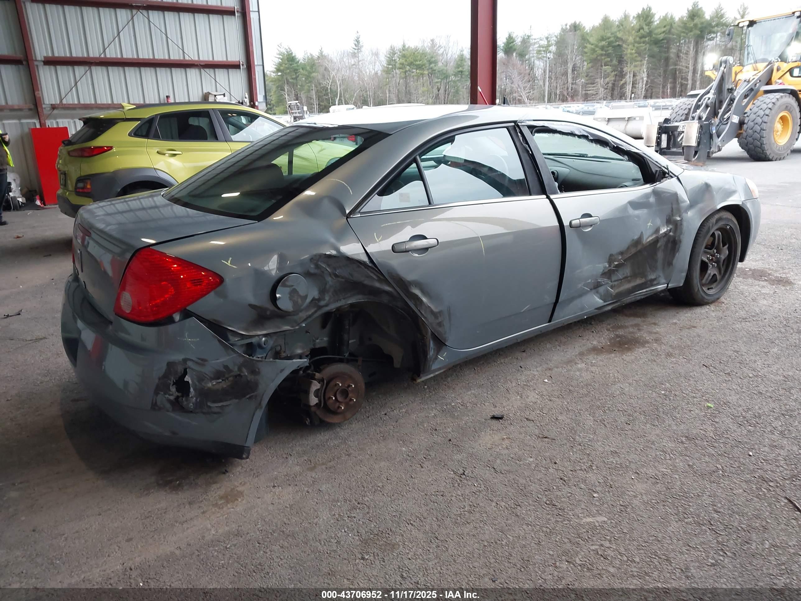 PONTIAC G6 image 4