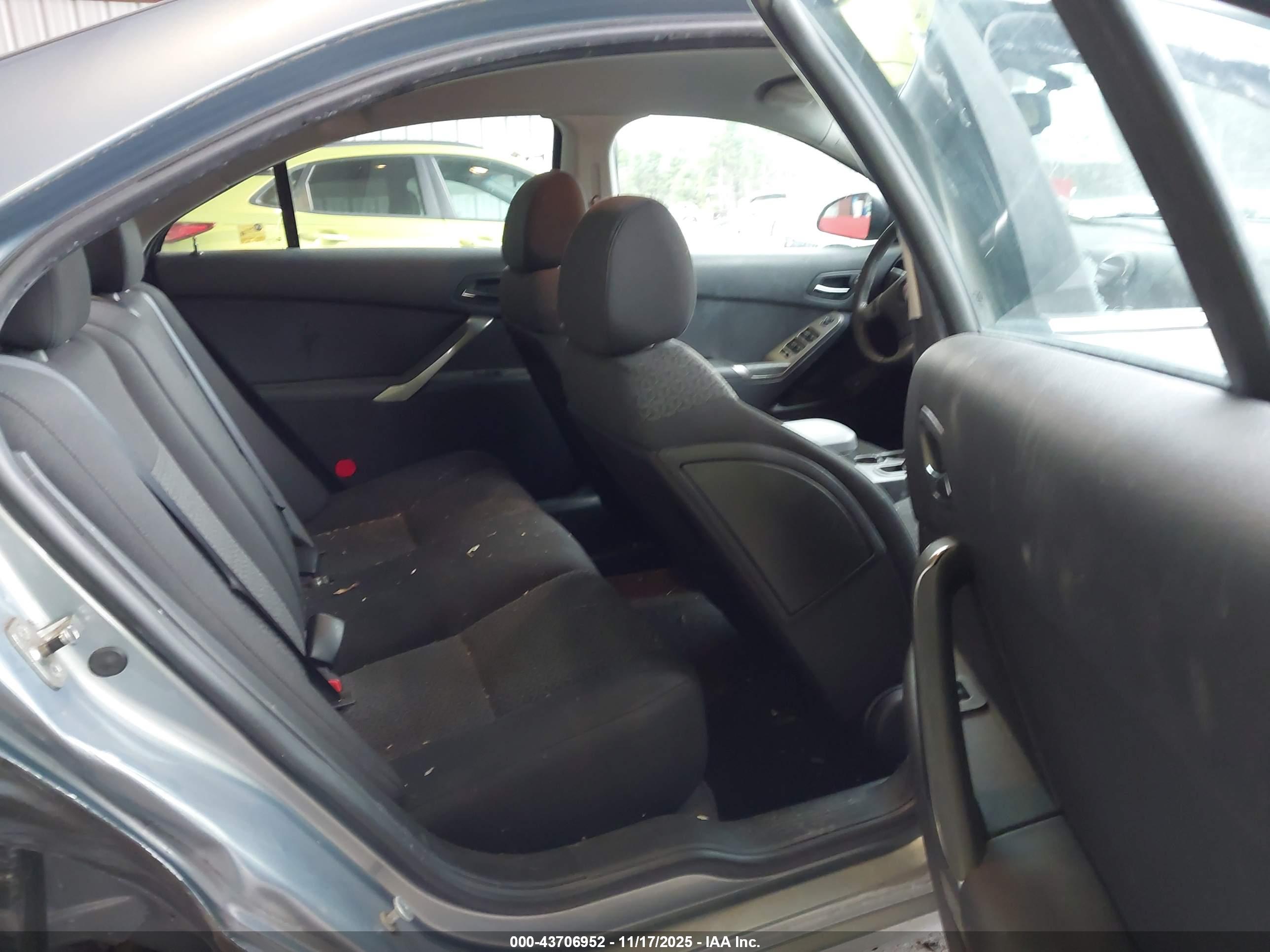 PONTIAC G6 image 8