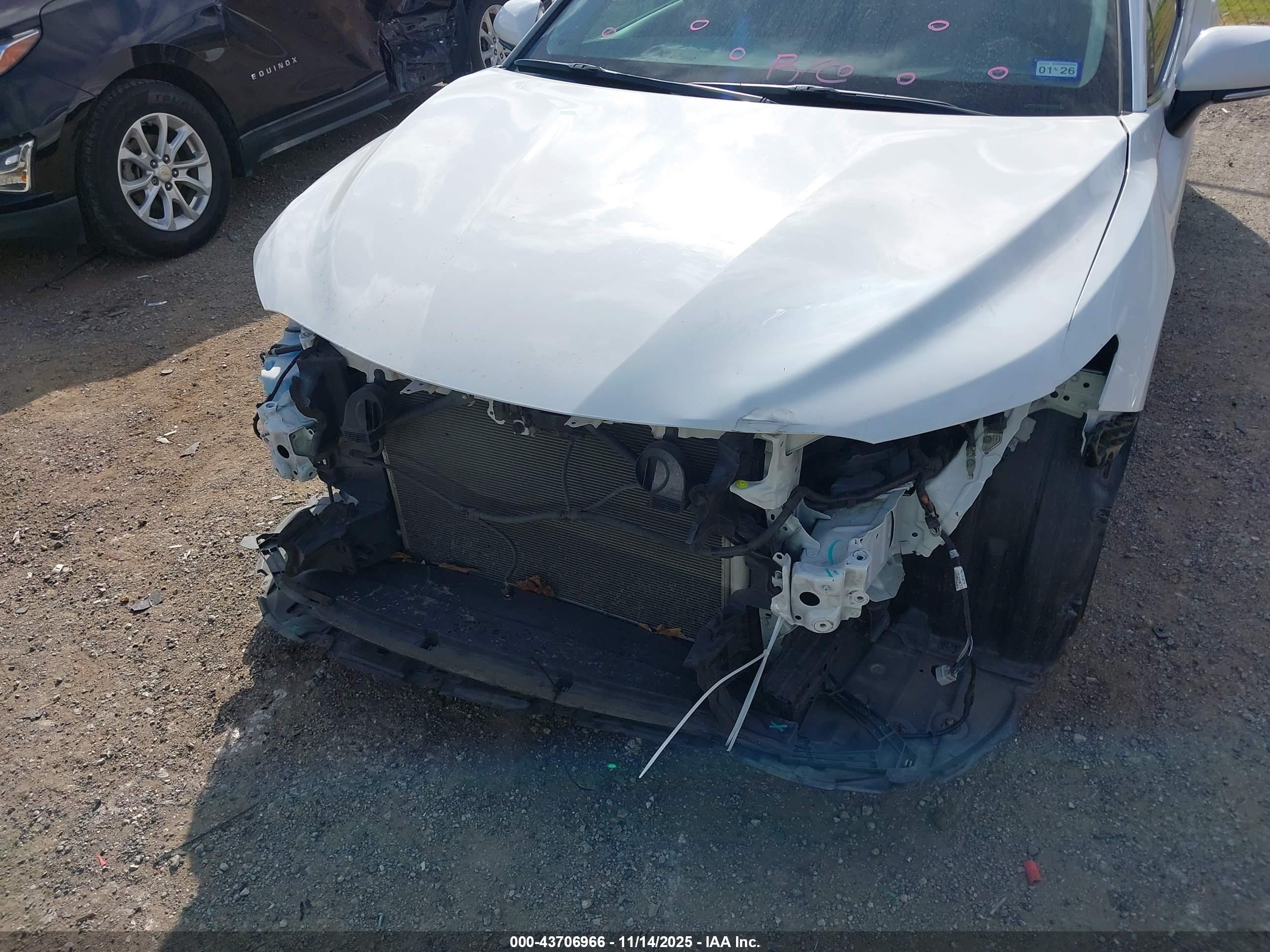 TOYOTA CAMRY image 6