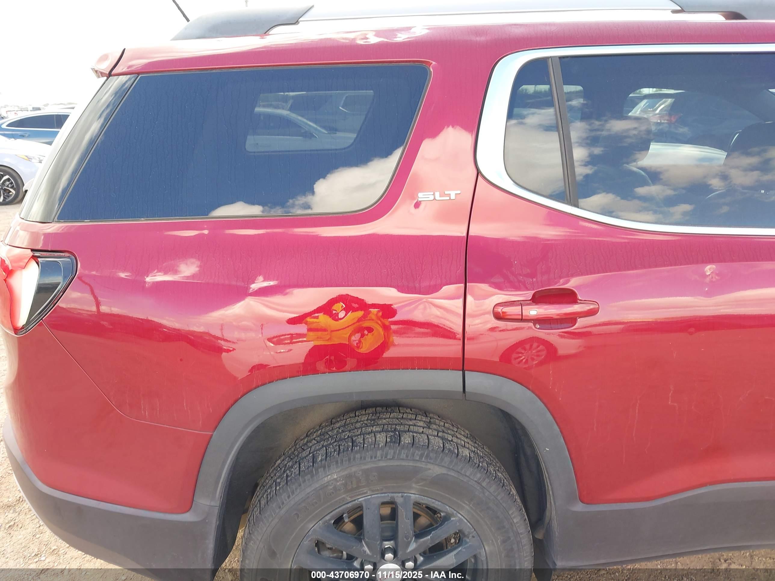 GMC ACADIA image 6