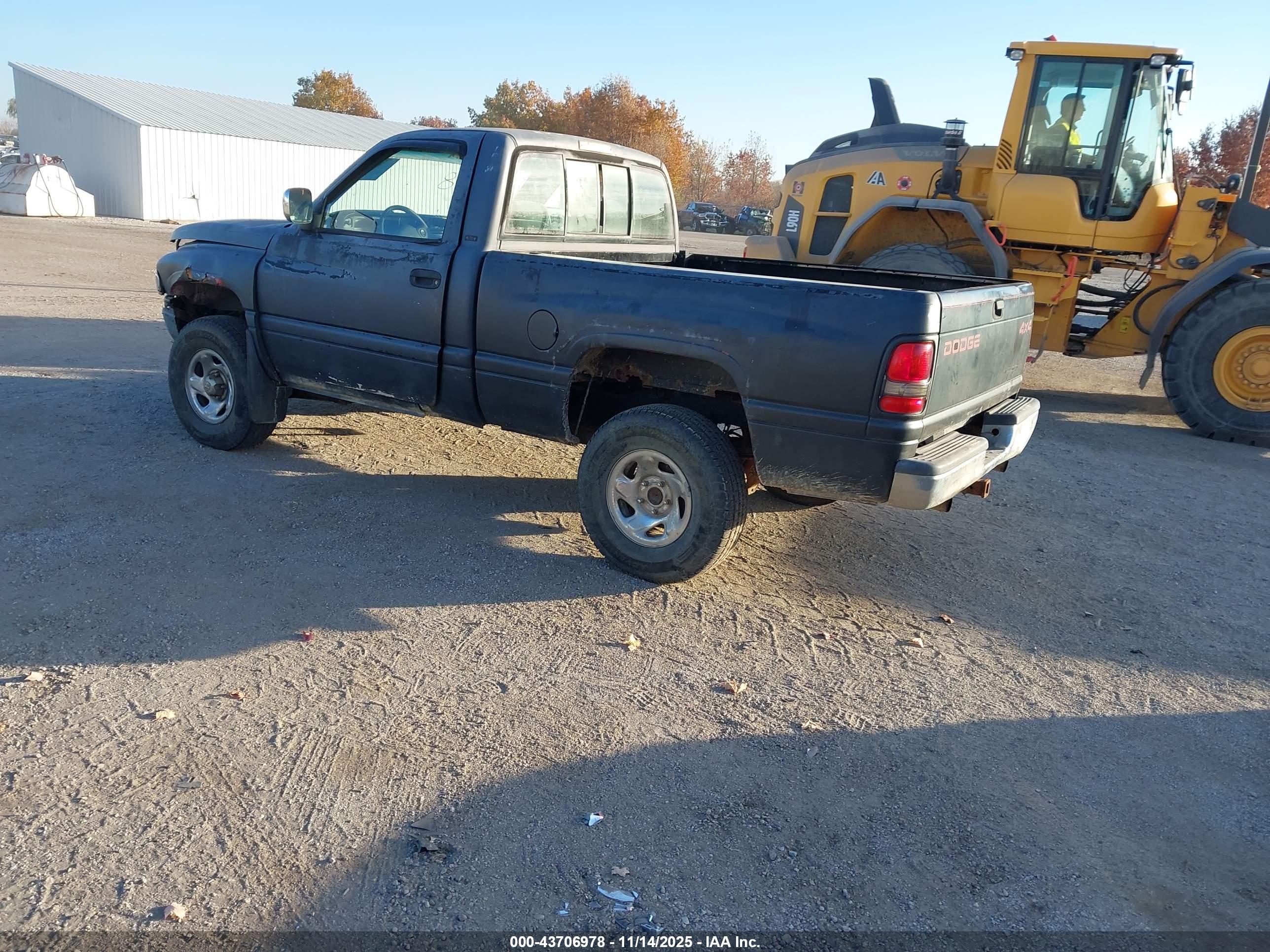 DODGE RAM image 3