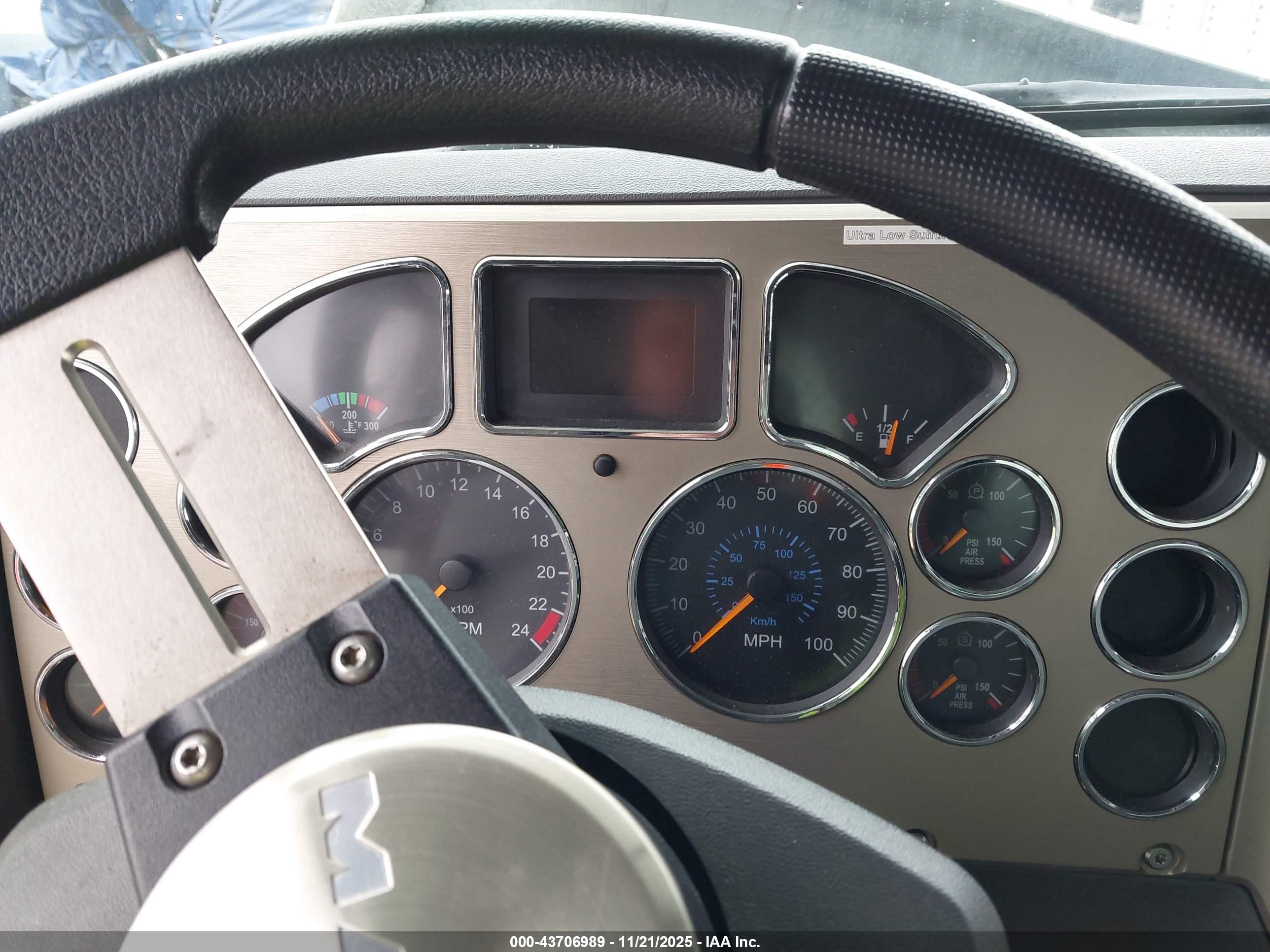 MACK 800 image 6