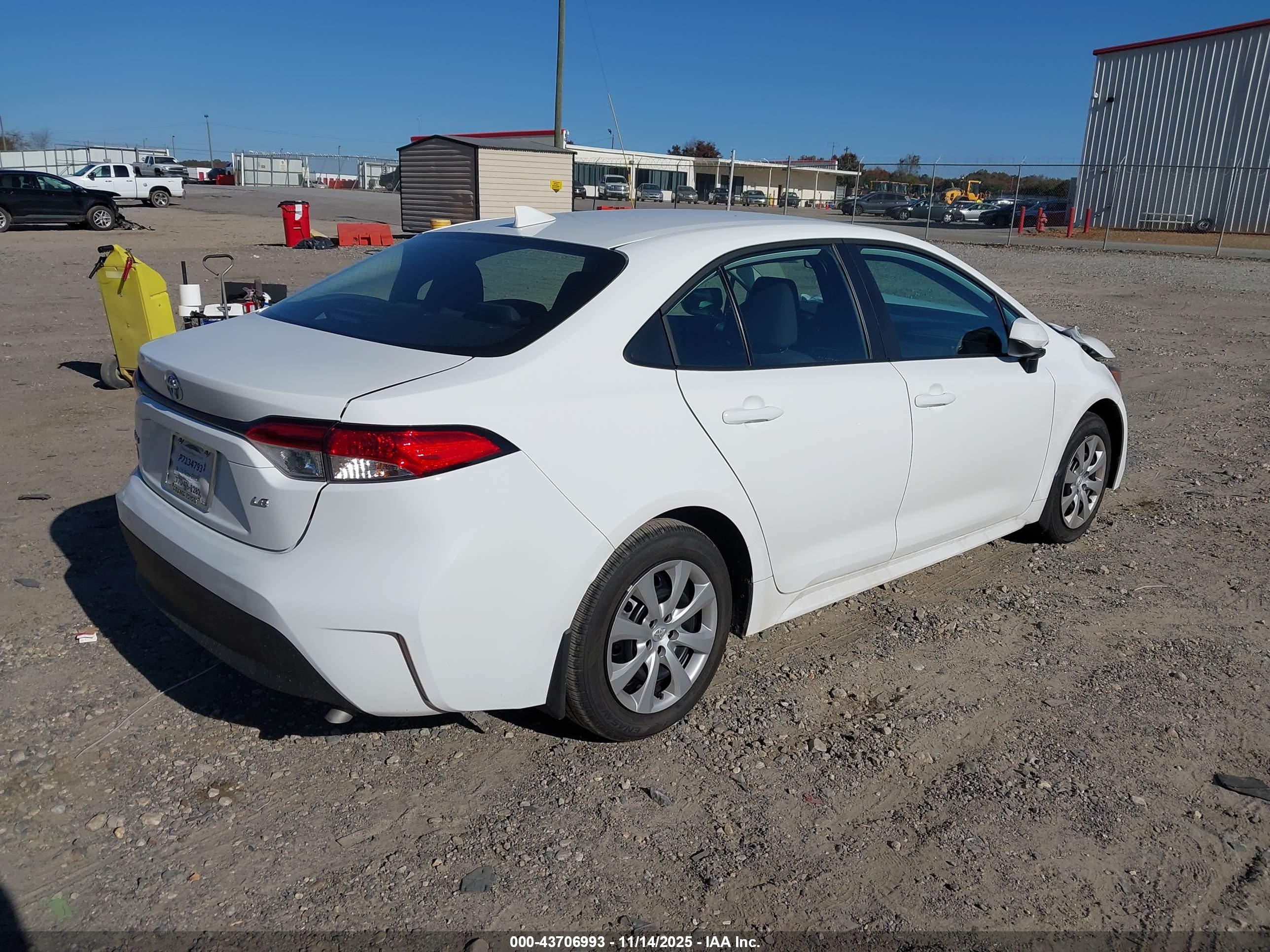 TOYOTA COROLLA image 4