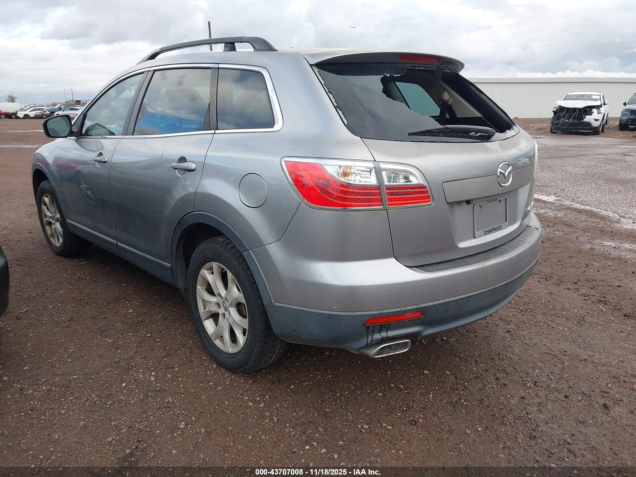 MAZDA CX-9 image 3