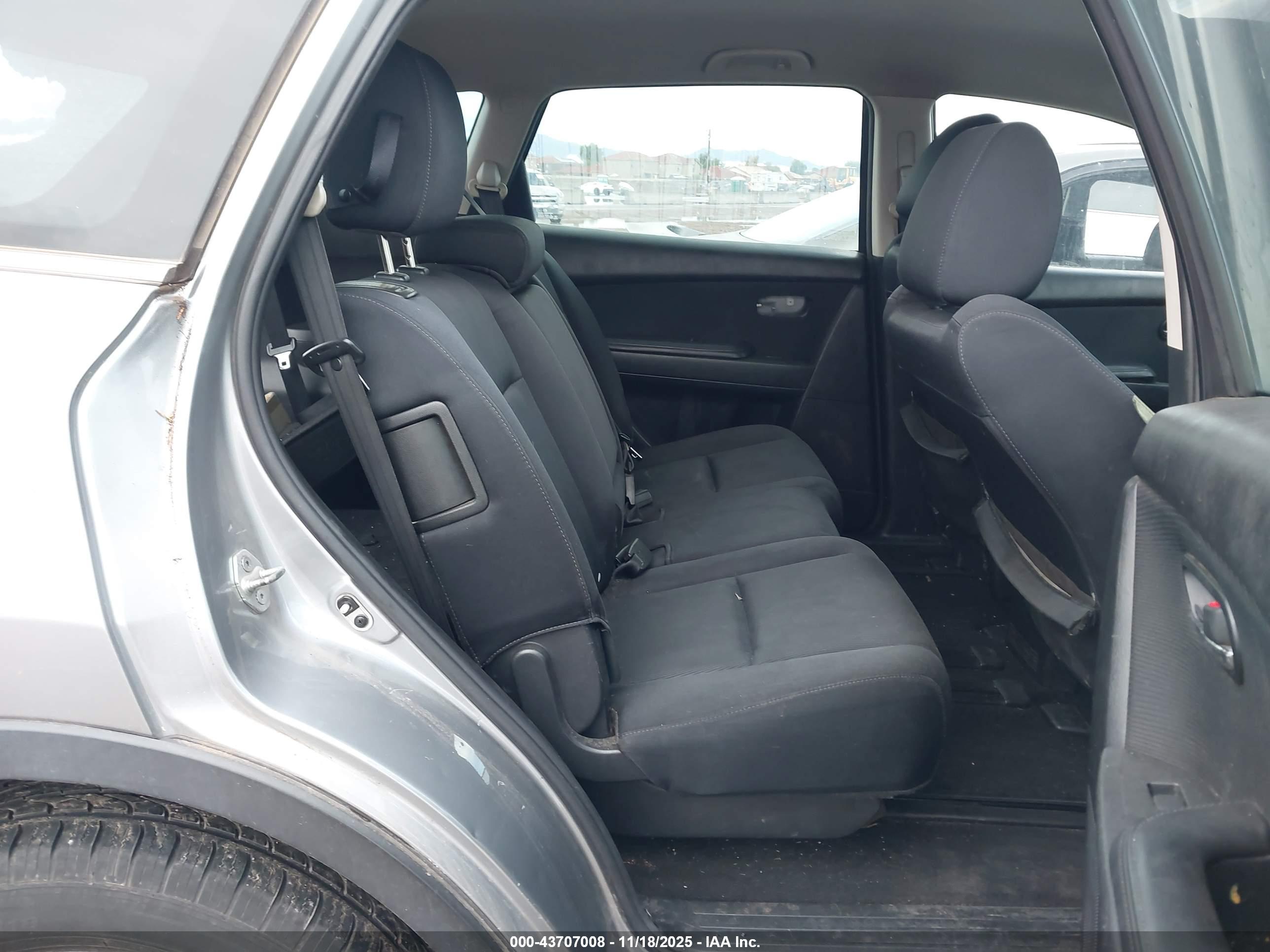 MAZDA CX-9 image 8