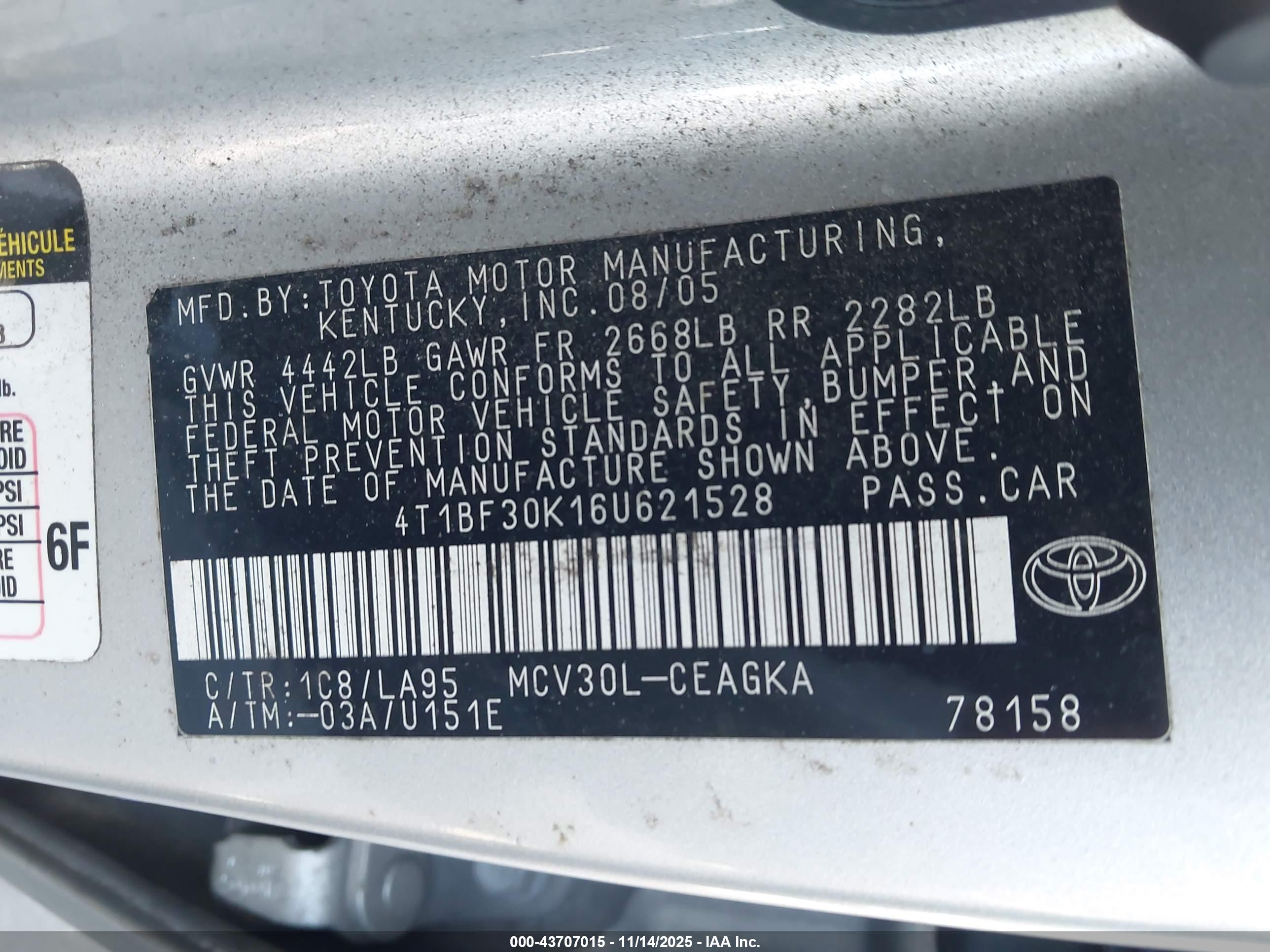 TOYOTA CAMRY image 9