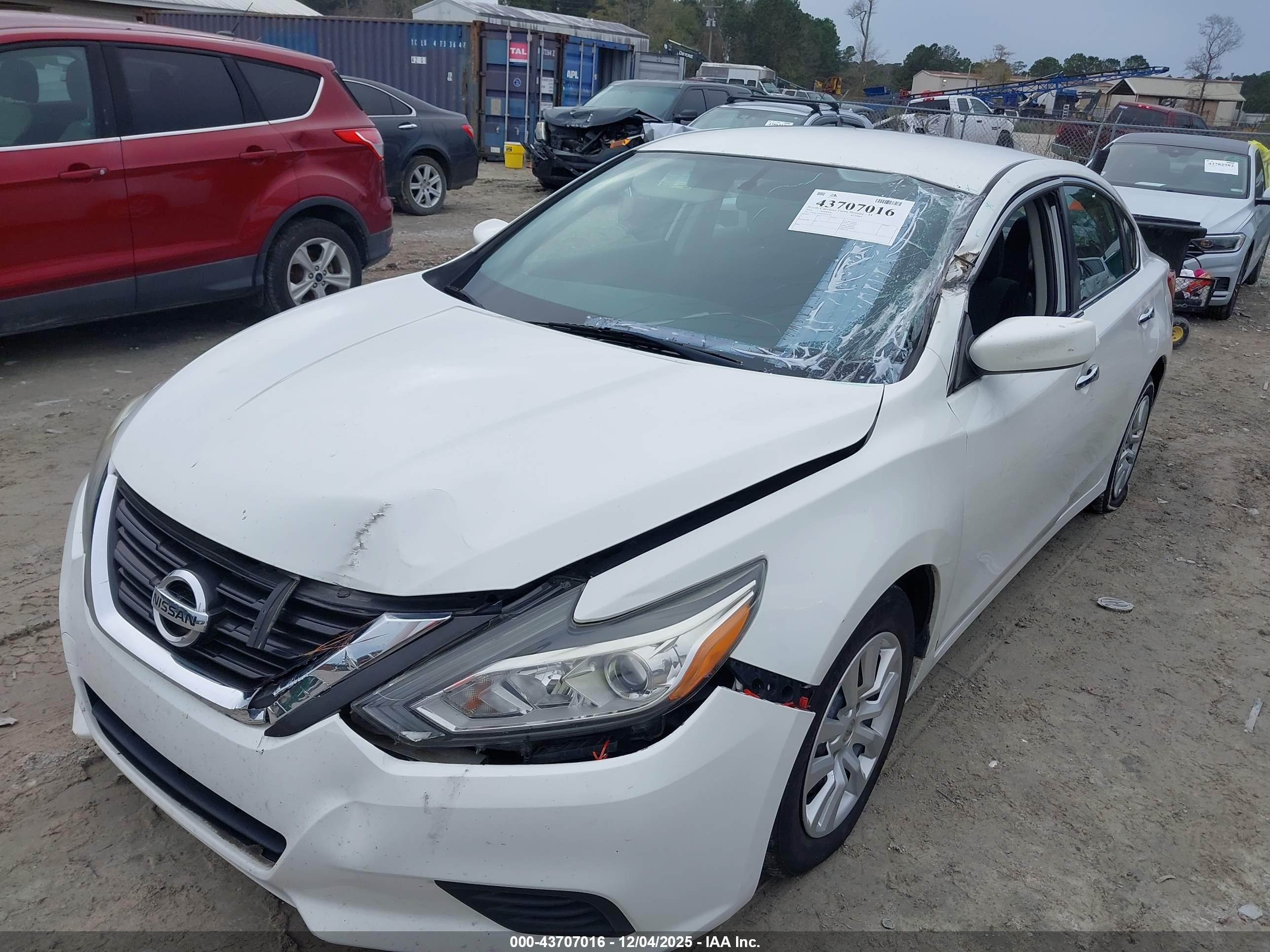 NISSAN ALTIMA image 6