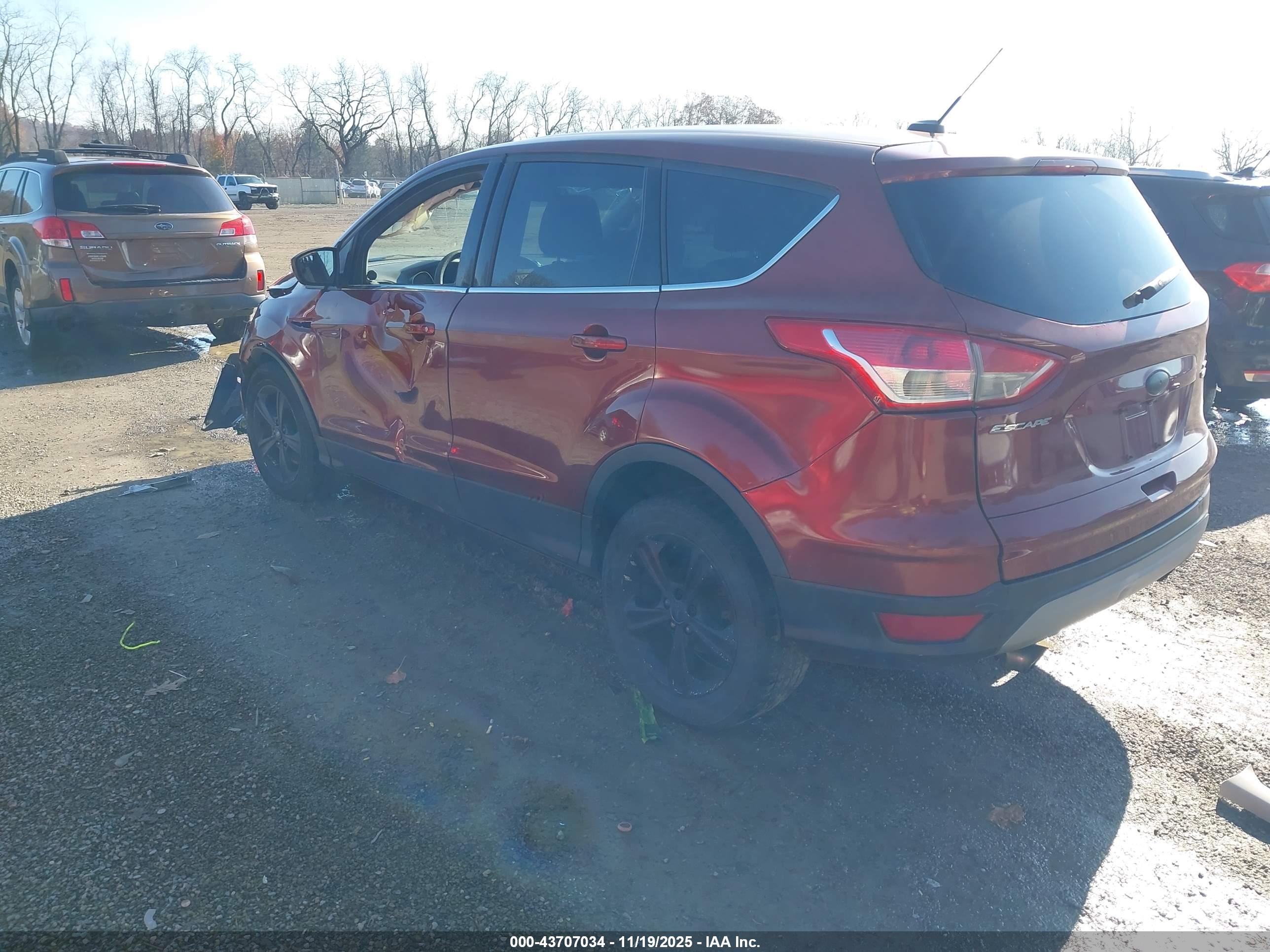 FORD ESCAPE image 3