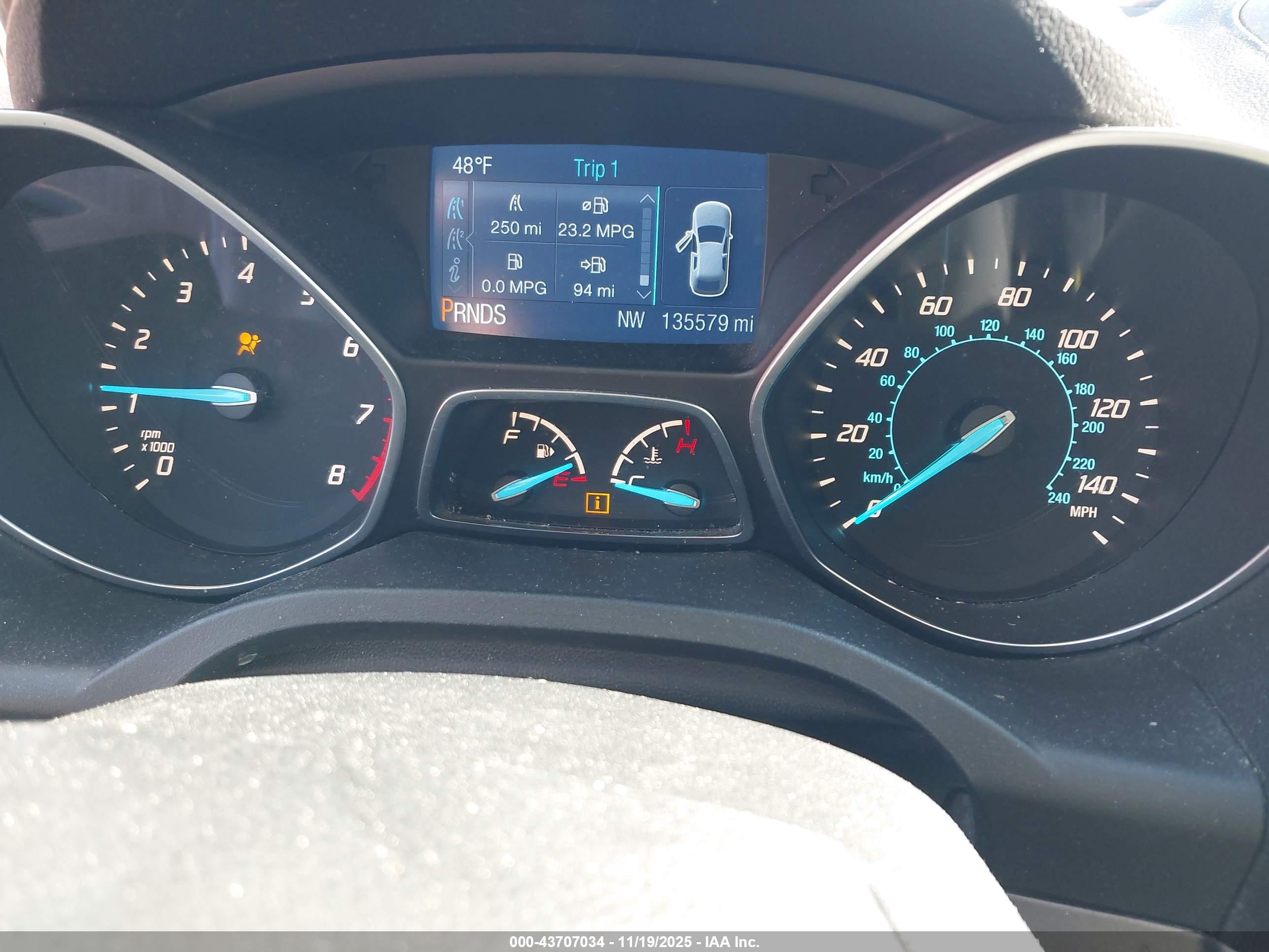 FORD ESCAPE image 7