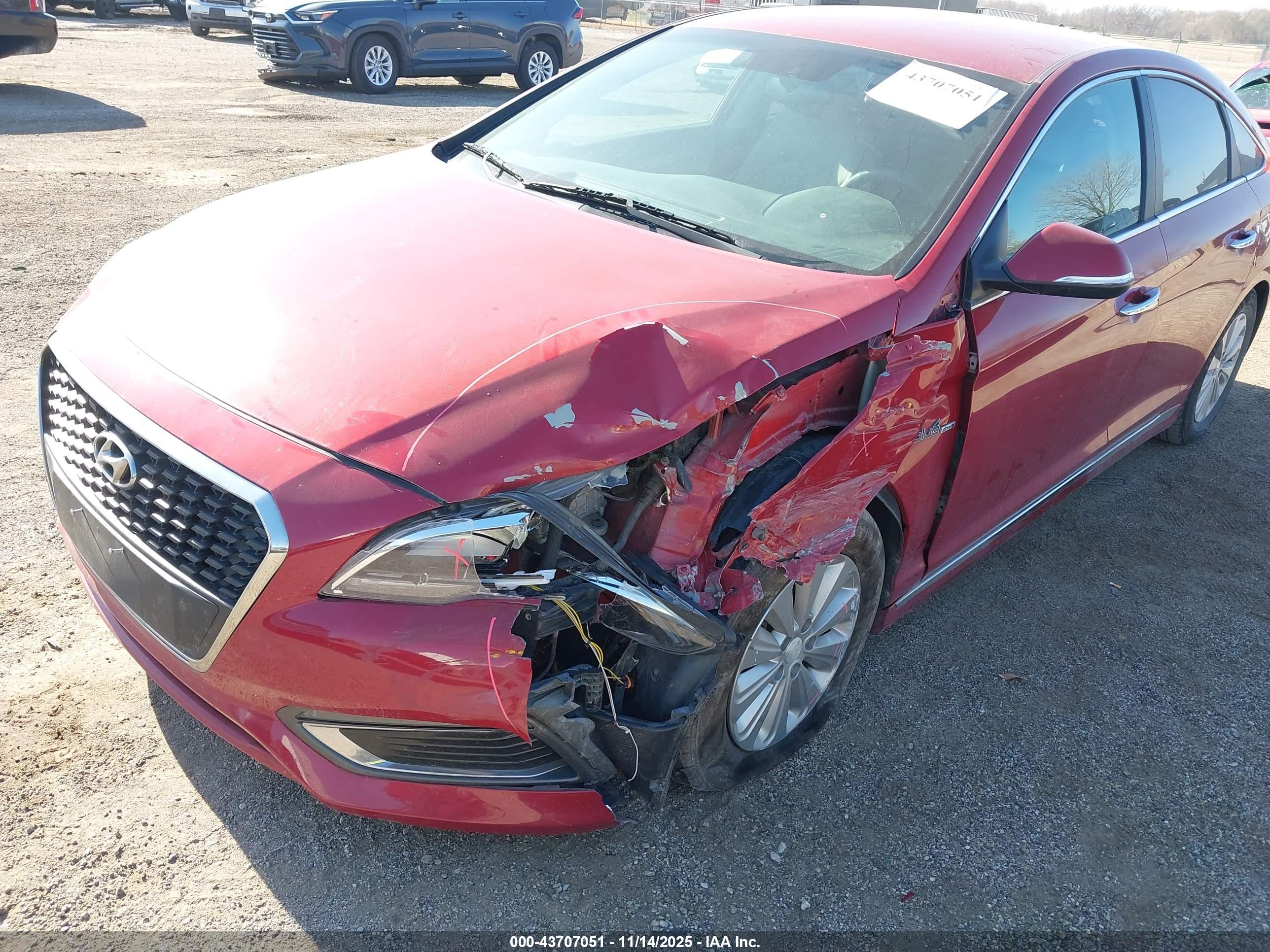 HYUNDAI SONATA image 6