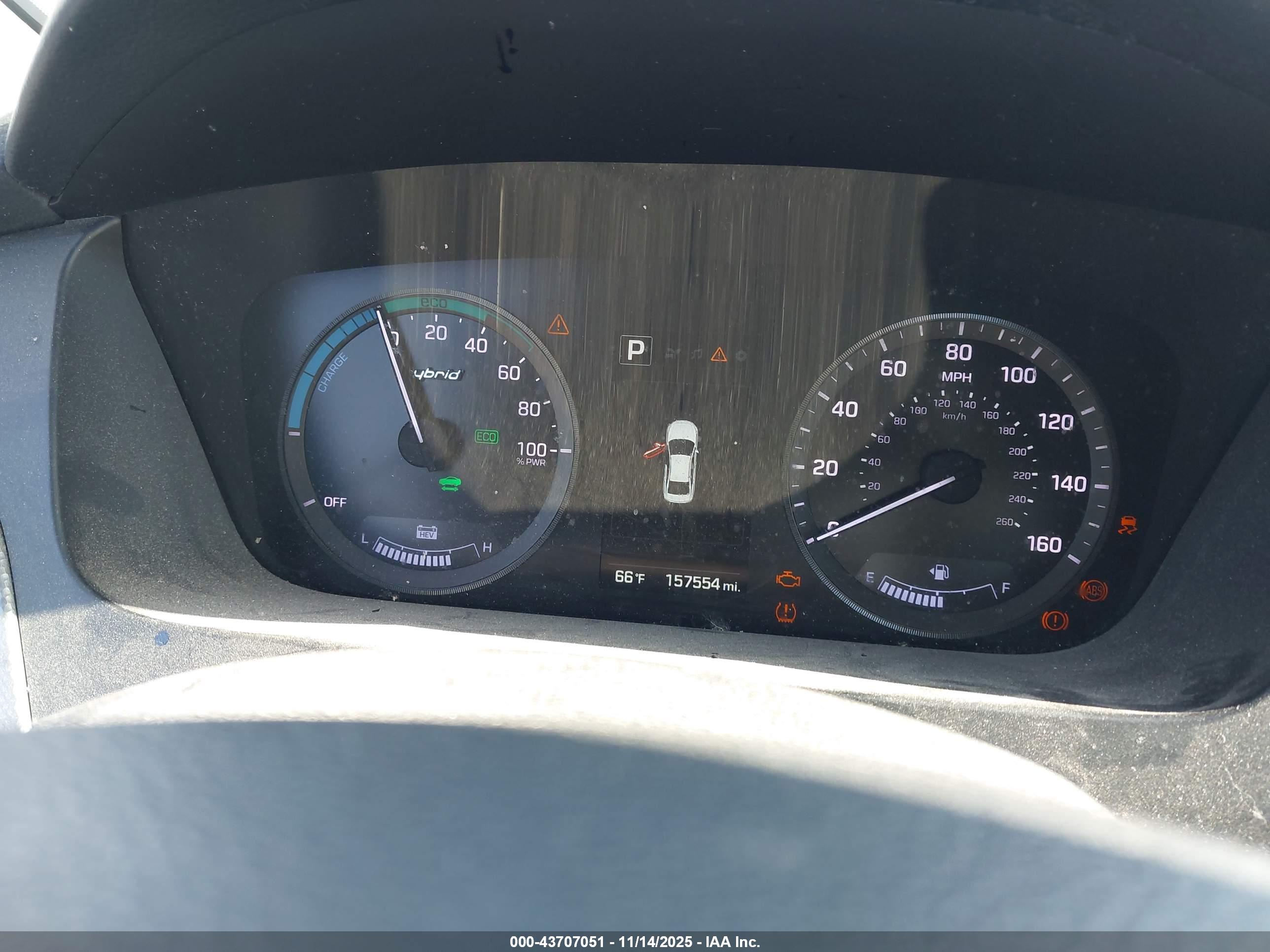 HYUNDAI SONATA image 7