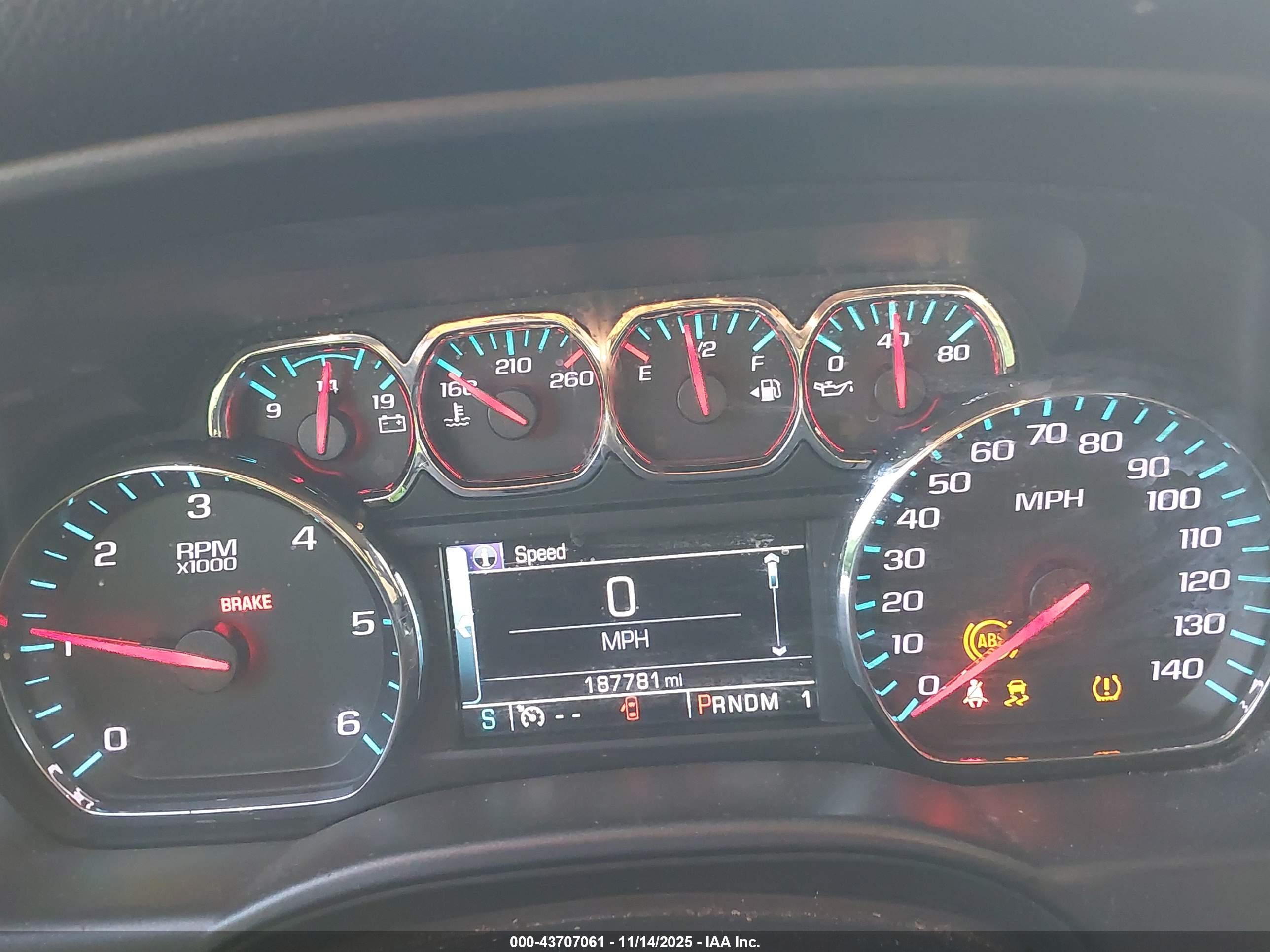 CHEVROLET SILVERADO image 7