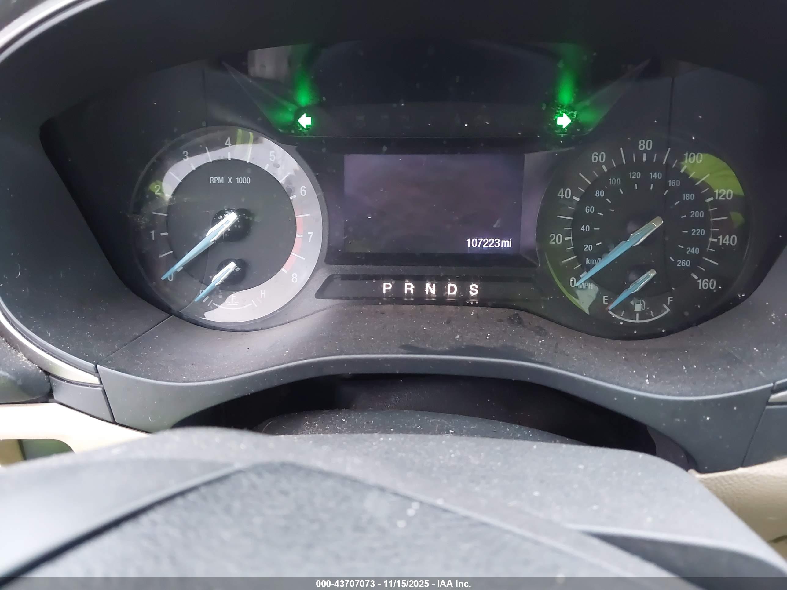 FORD FUSION image 7