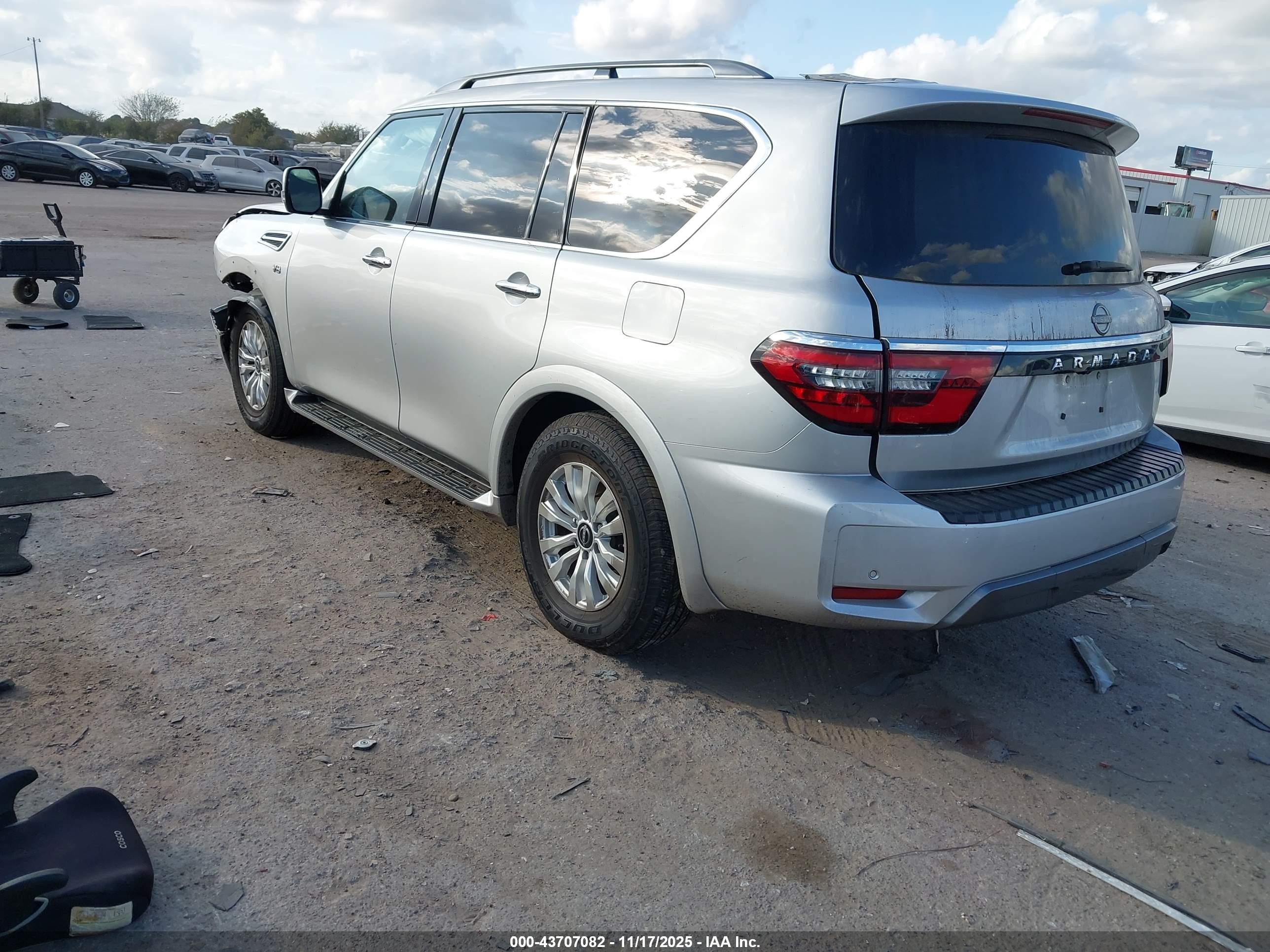 NISSAN ARMADA image 3