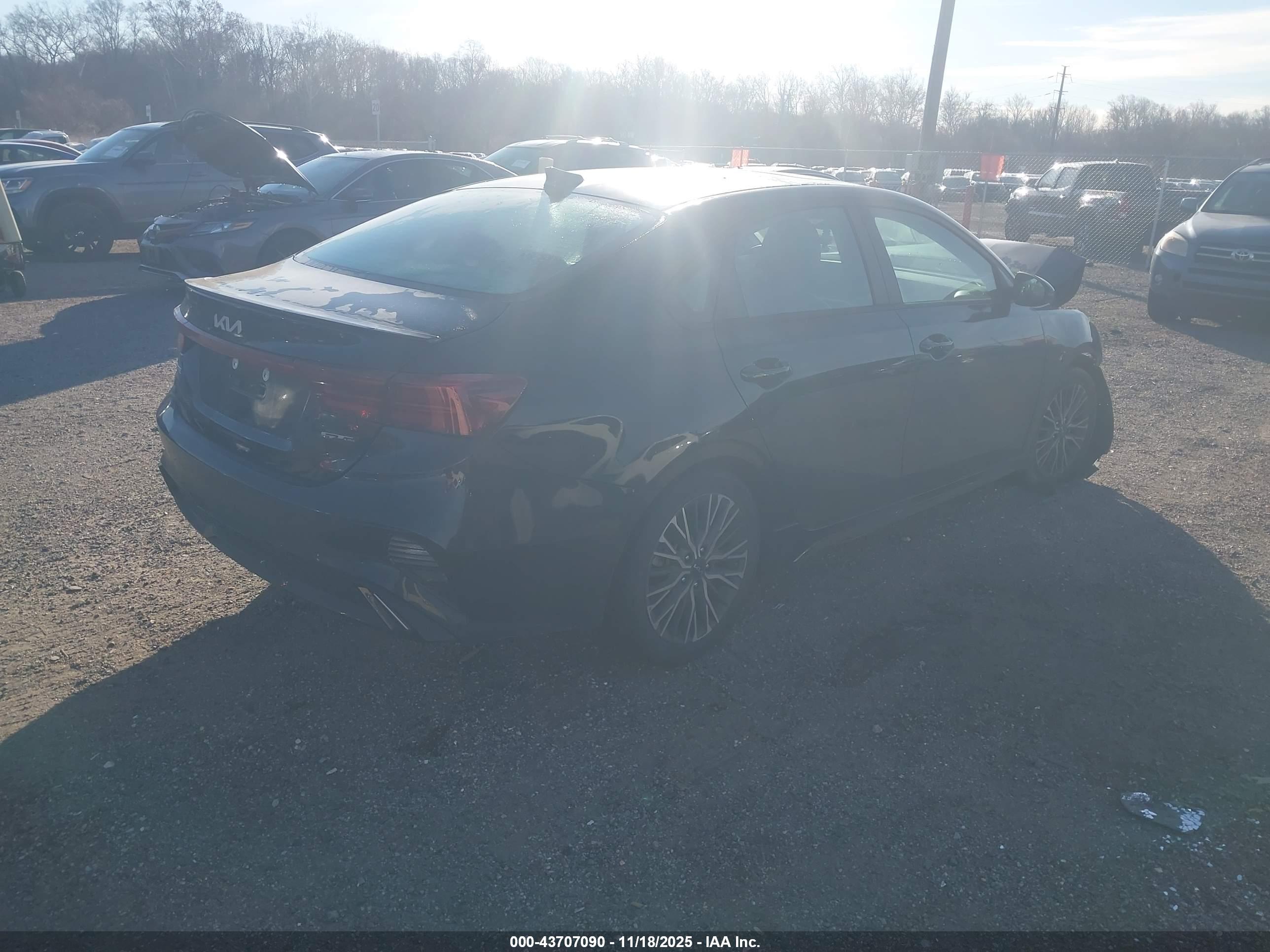 KIA FORTE image 4
