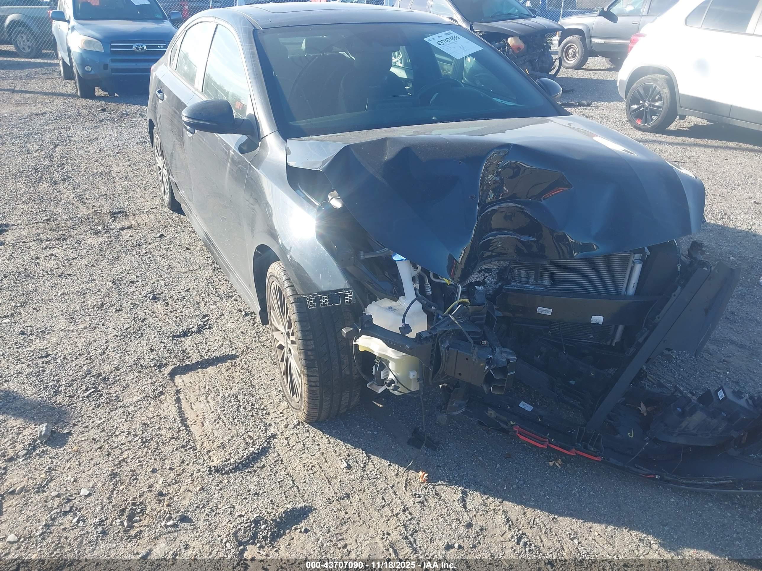 KIA FORTE image 6