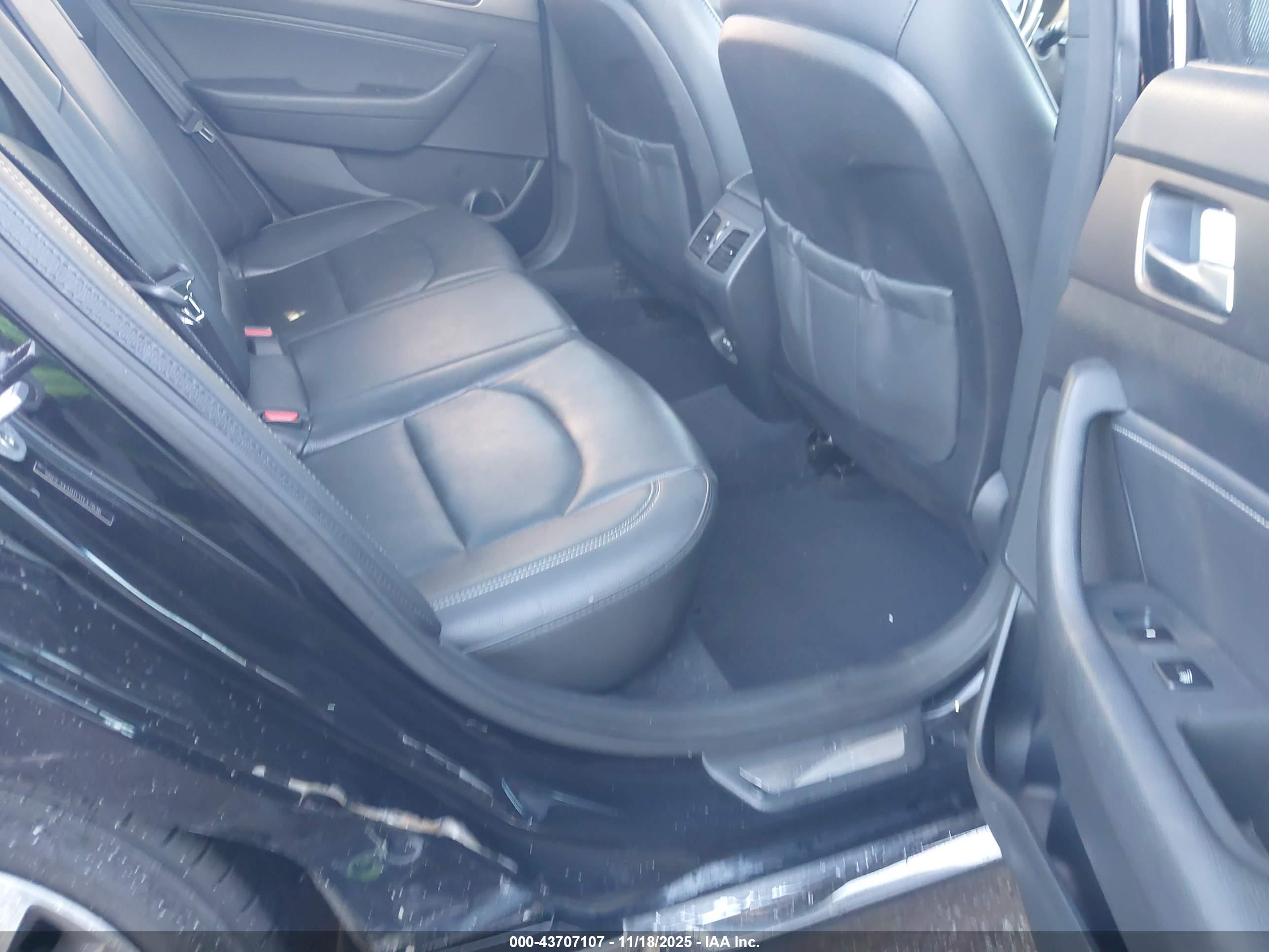 HYUNDAI SONATA image 8