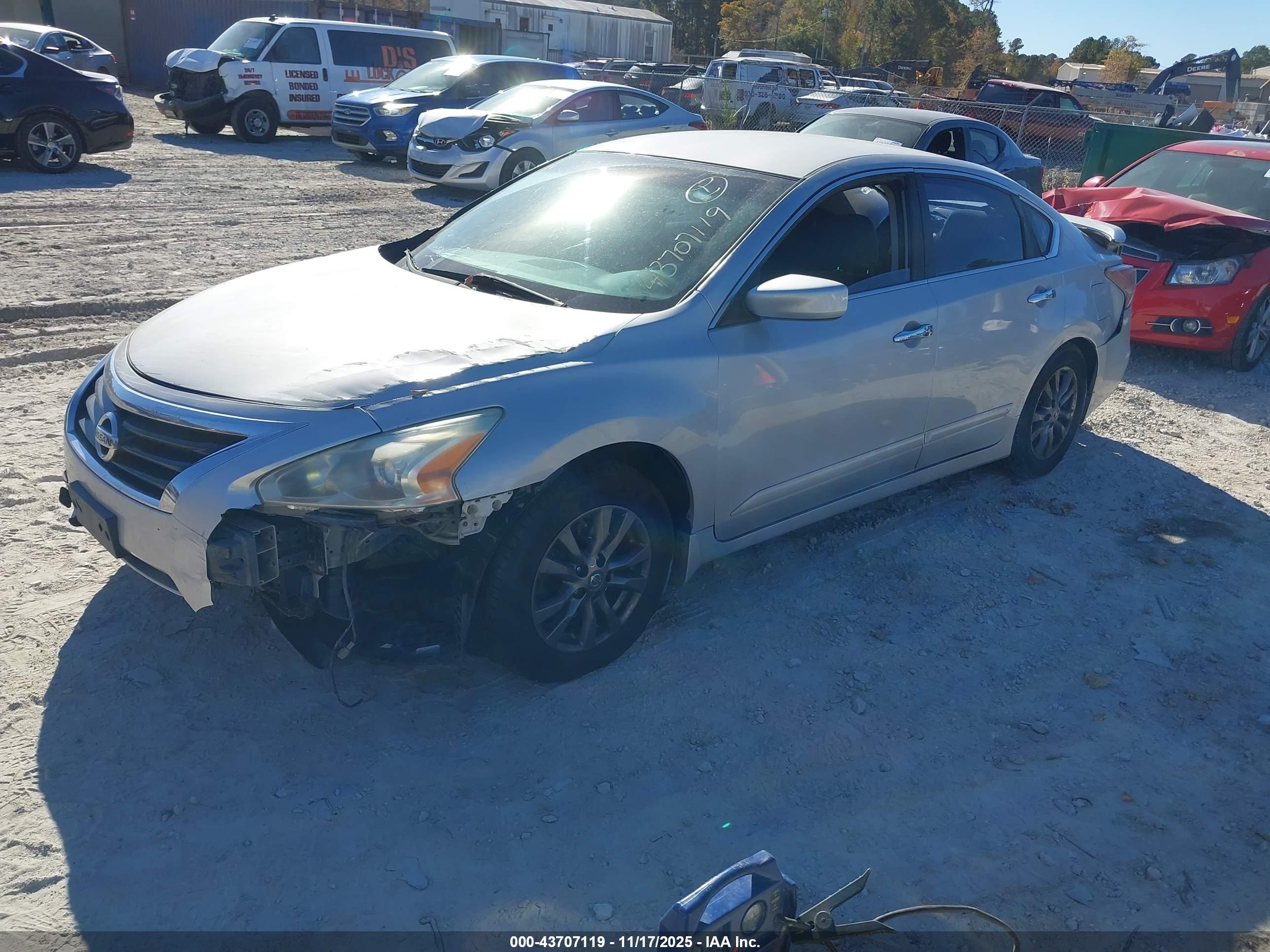 NISSAN ALTIMA image 2