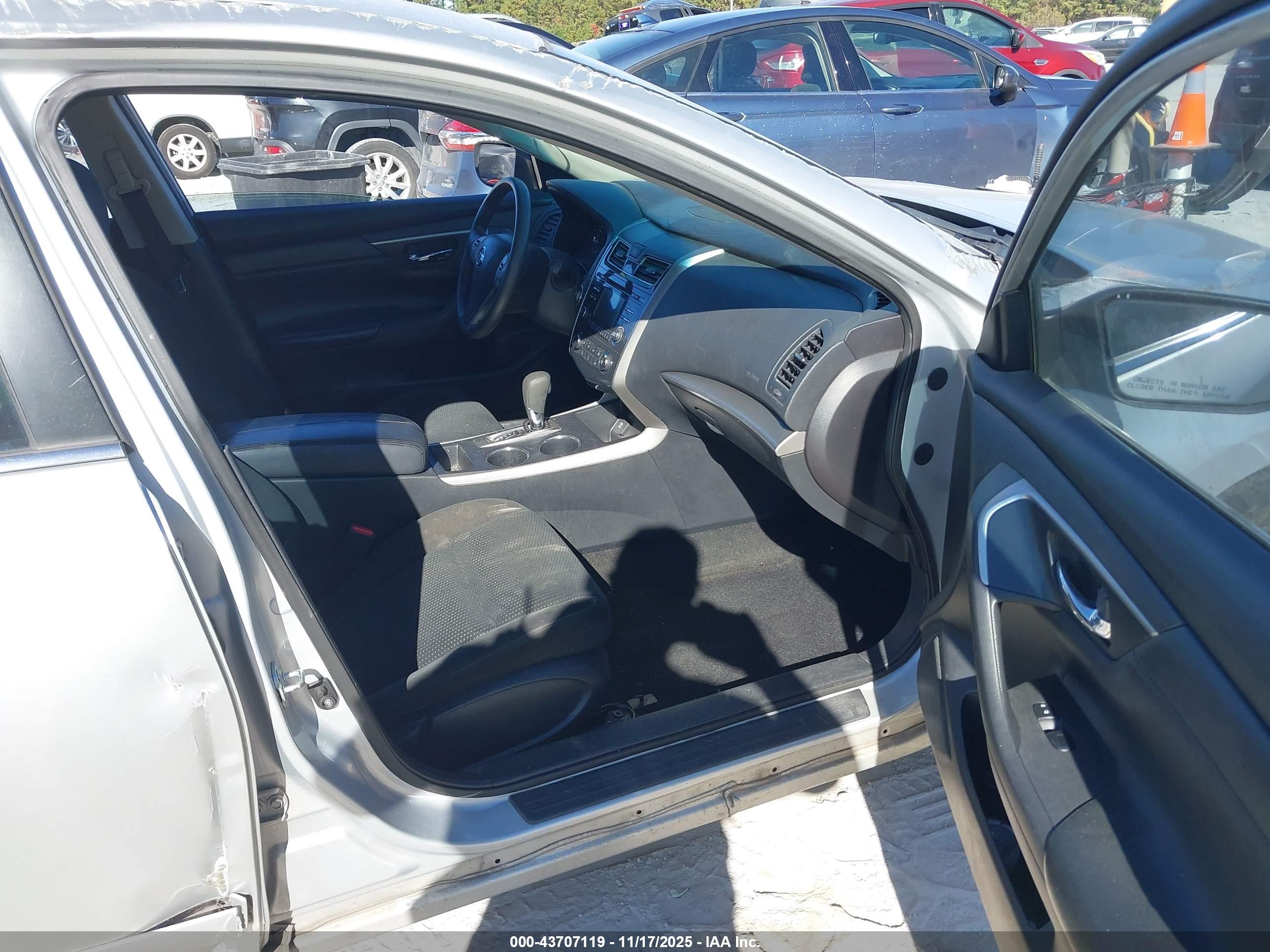 NISSAN ALTIMA image 5