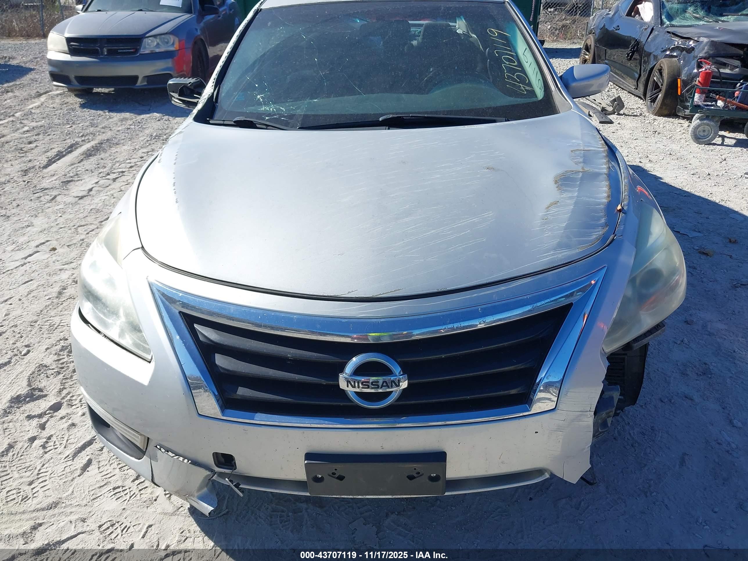 NISSAN ALTIMA image 6
