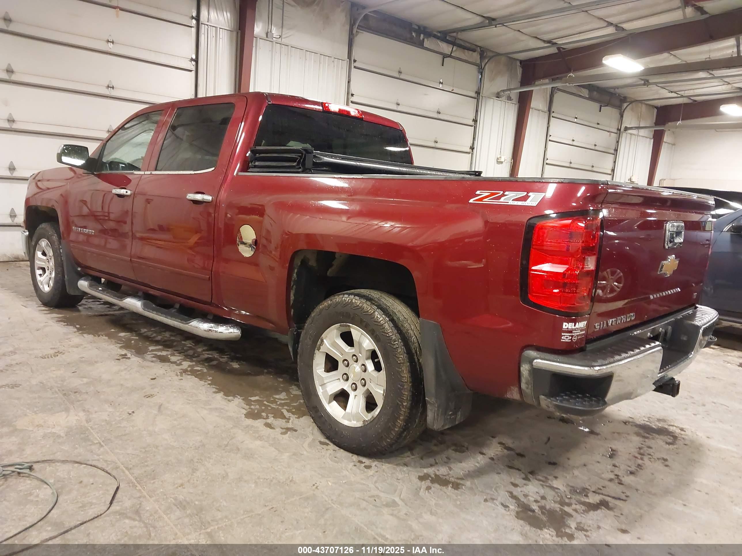 CHEVROLET SILVERADO image 3