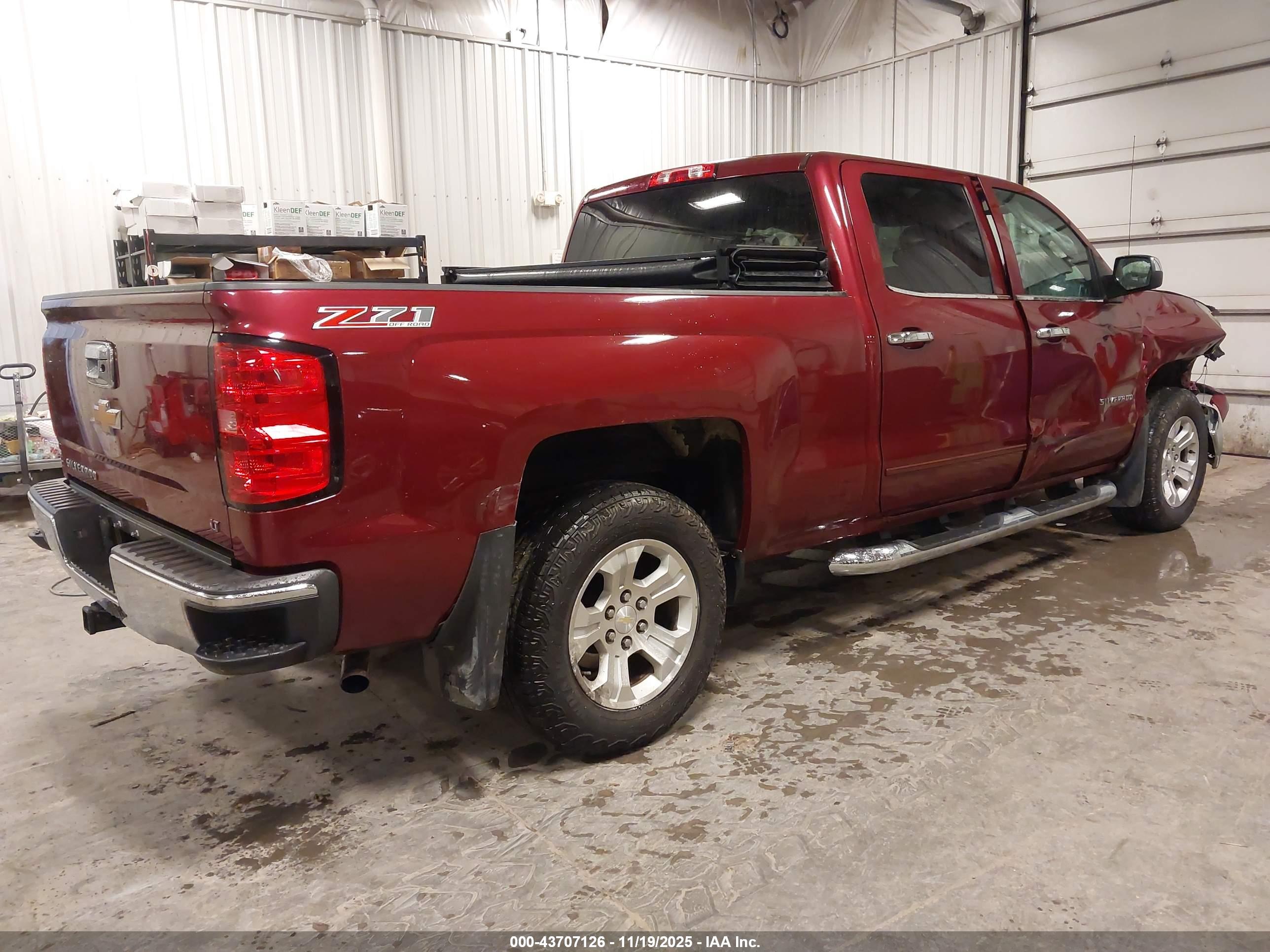 CHEVROLET SILVERADO image 4