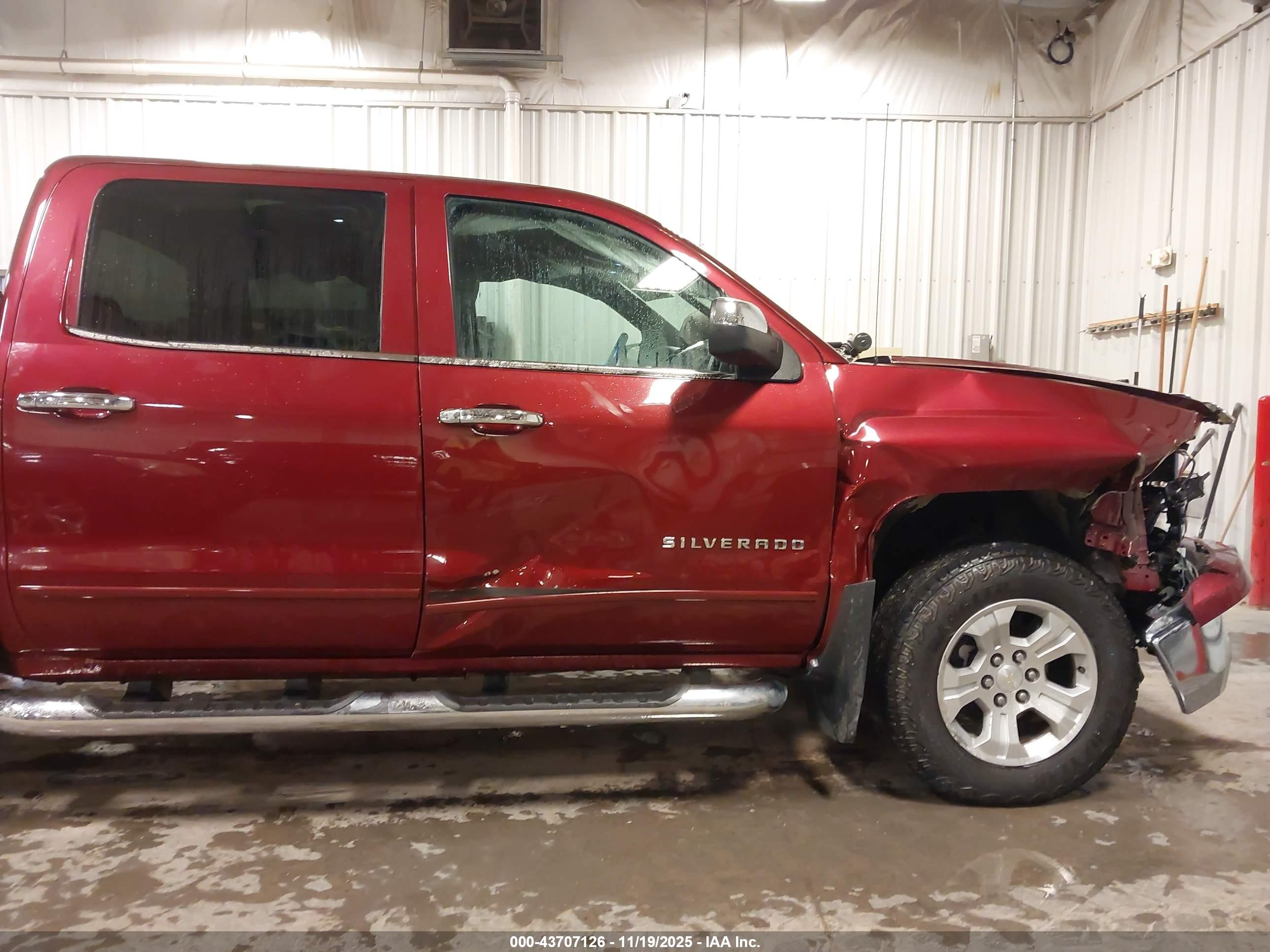 CHEVROLET SILVERADO image 6