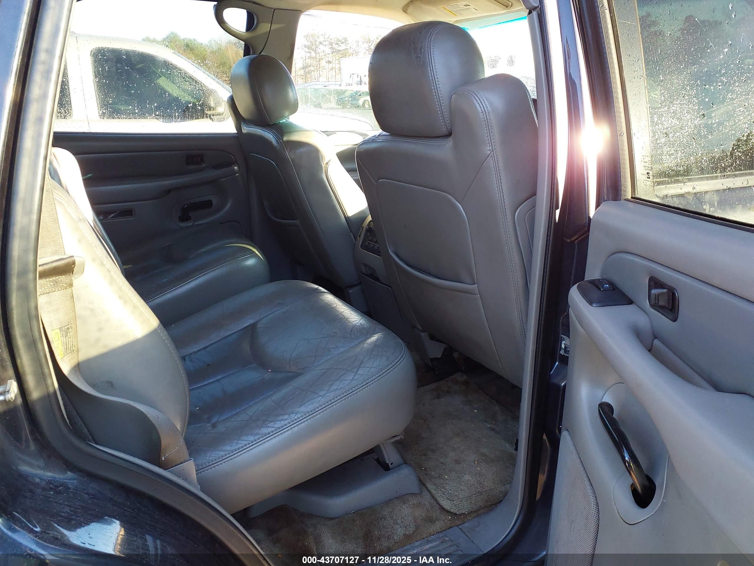 GMC YUKON image 5
