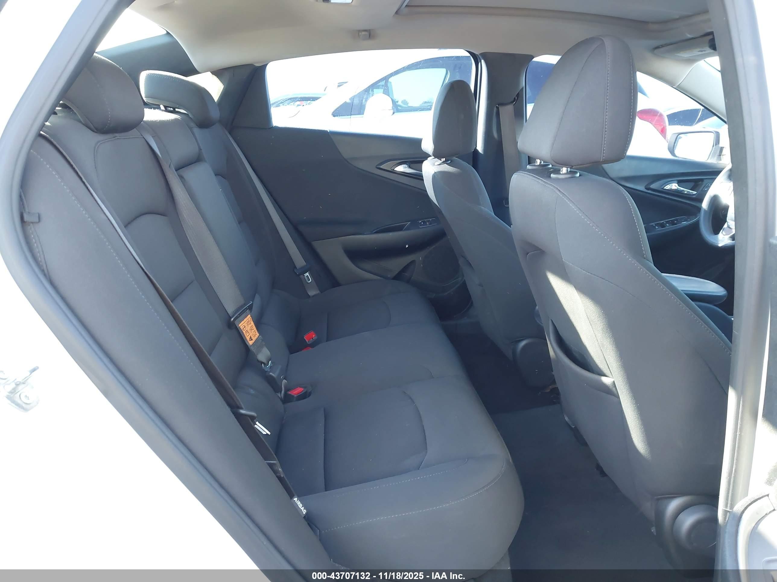 CHEVROLET MALIBU image 8