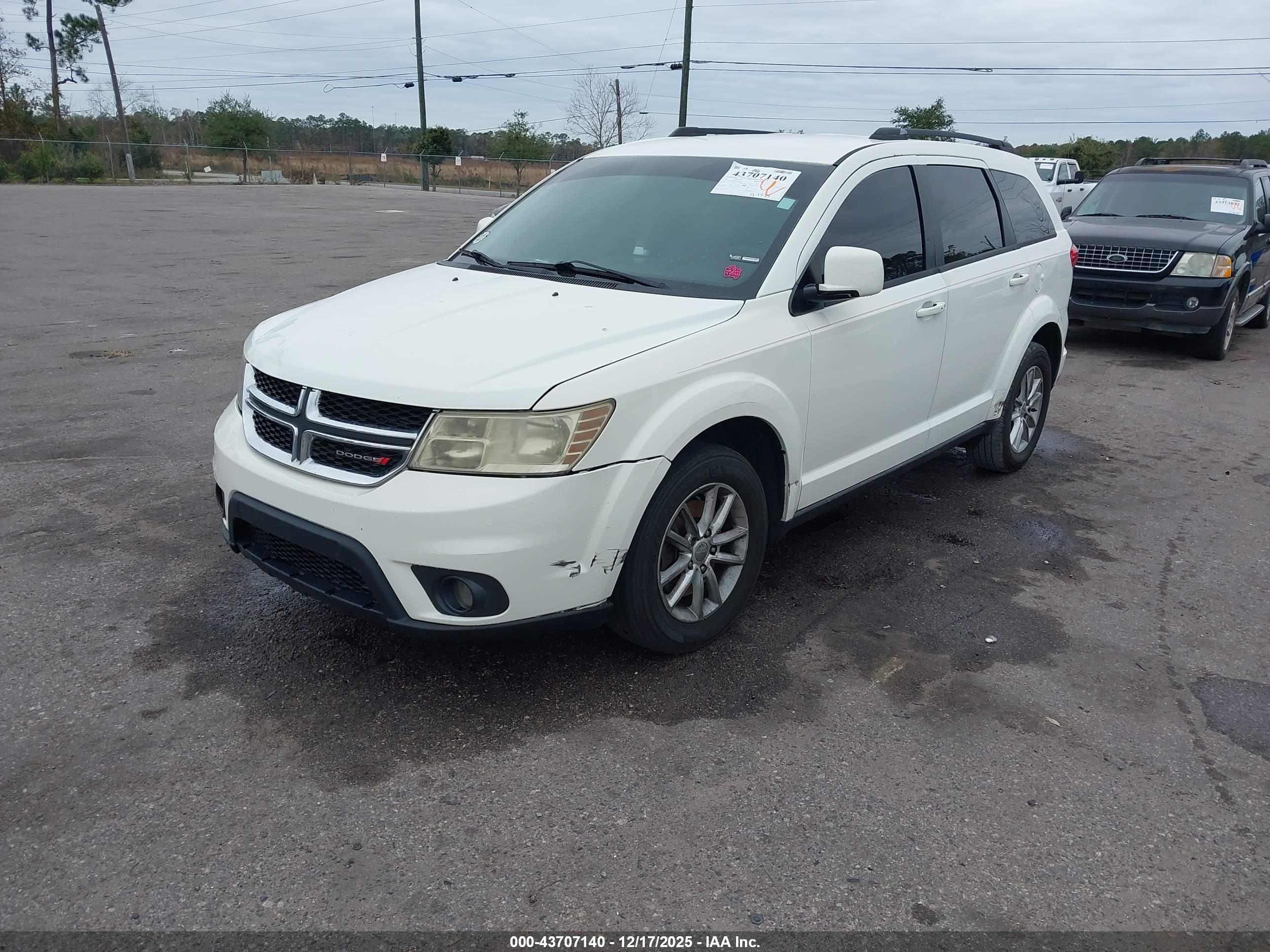 DODGE JOURNEY image 2