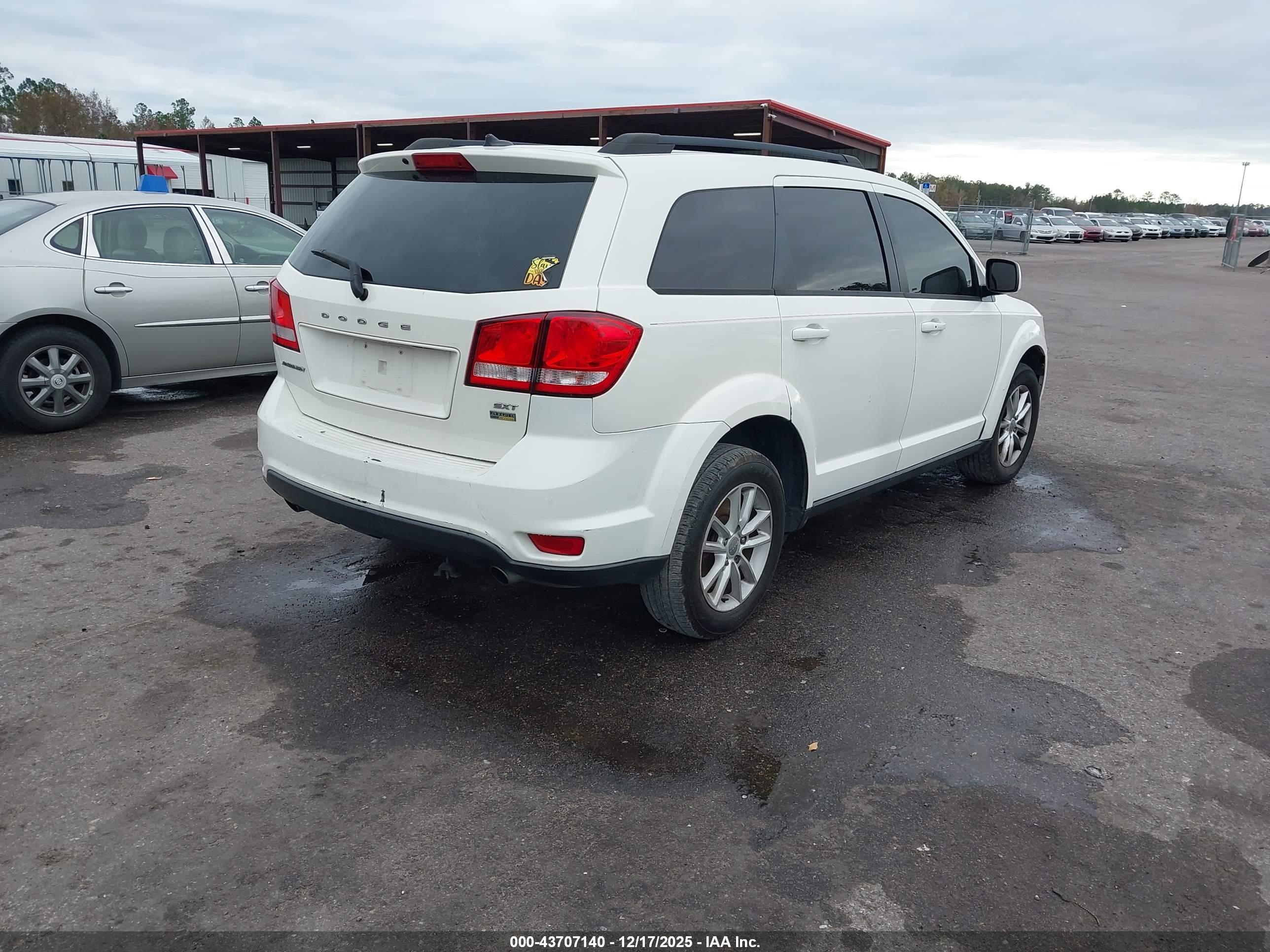 DODGE JOURNEY image 4