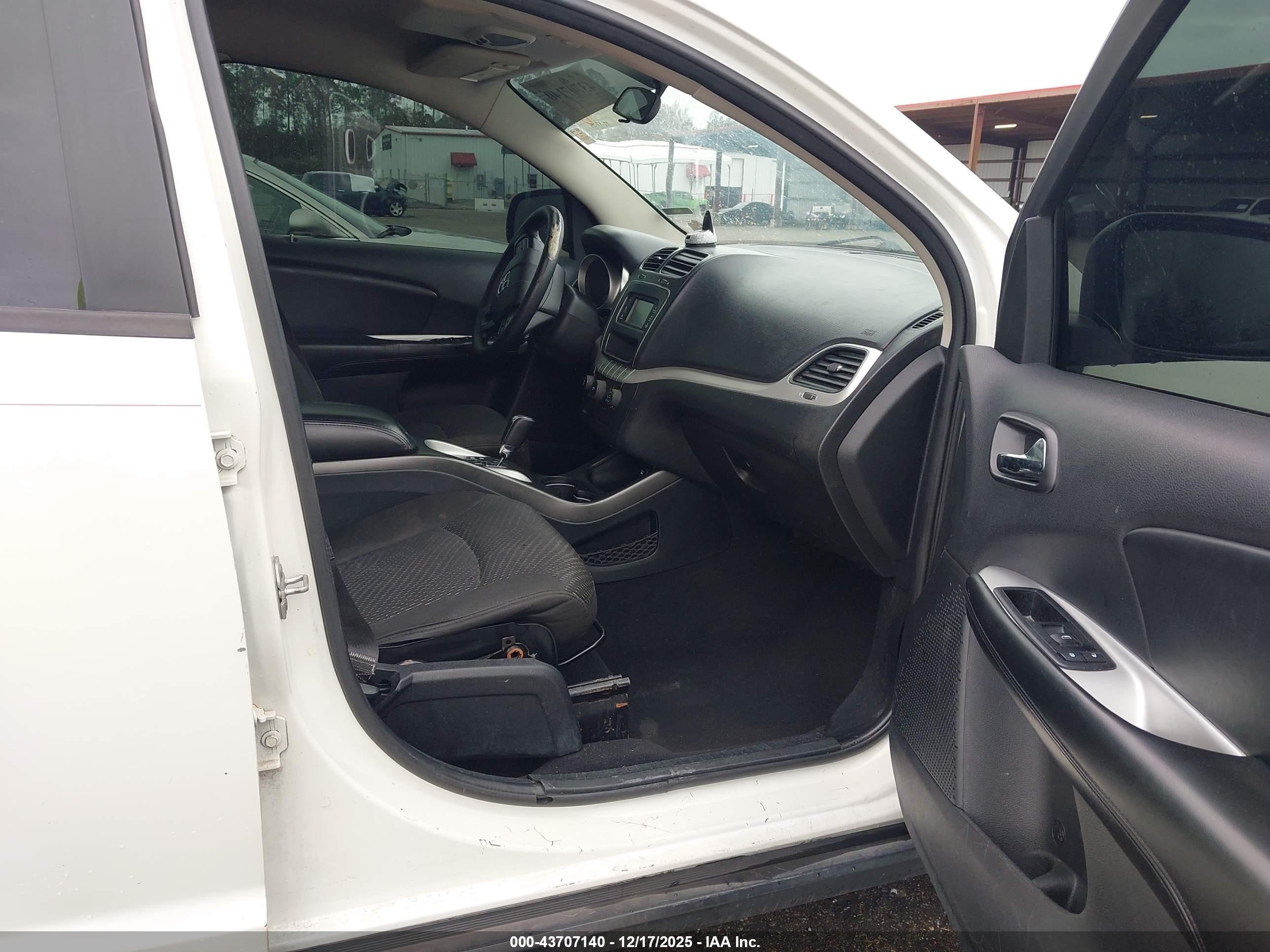 DODGE JOURNEY image 5