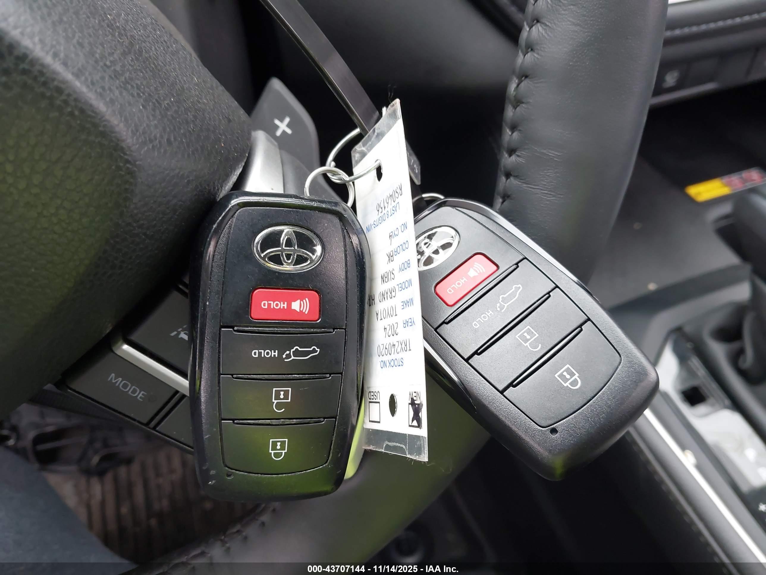 TOYOTA GRAND image 11