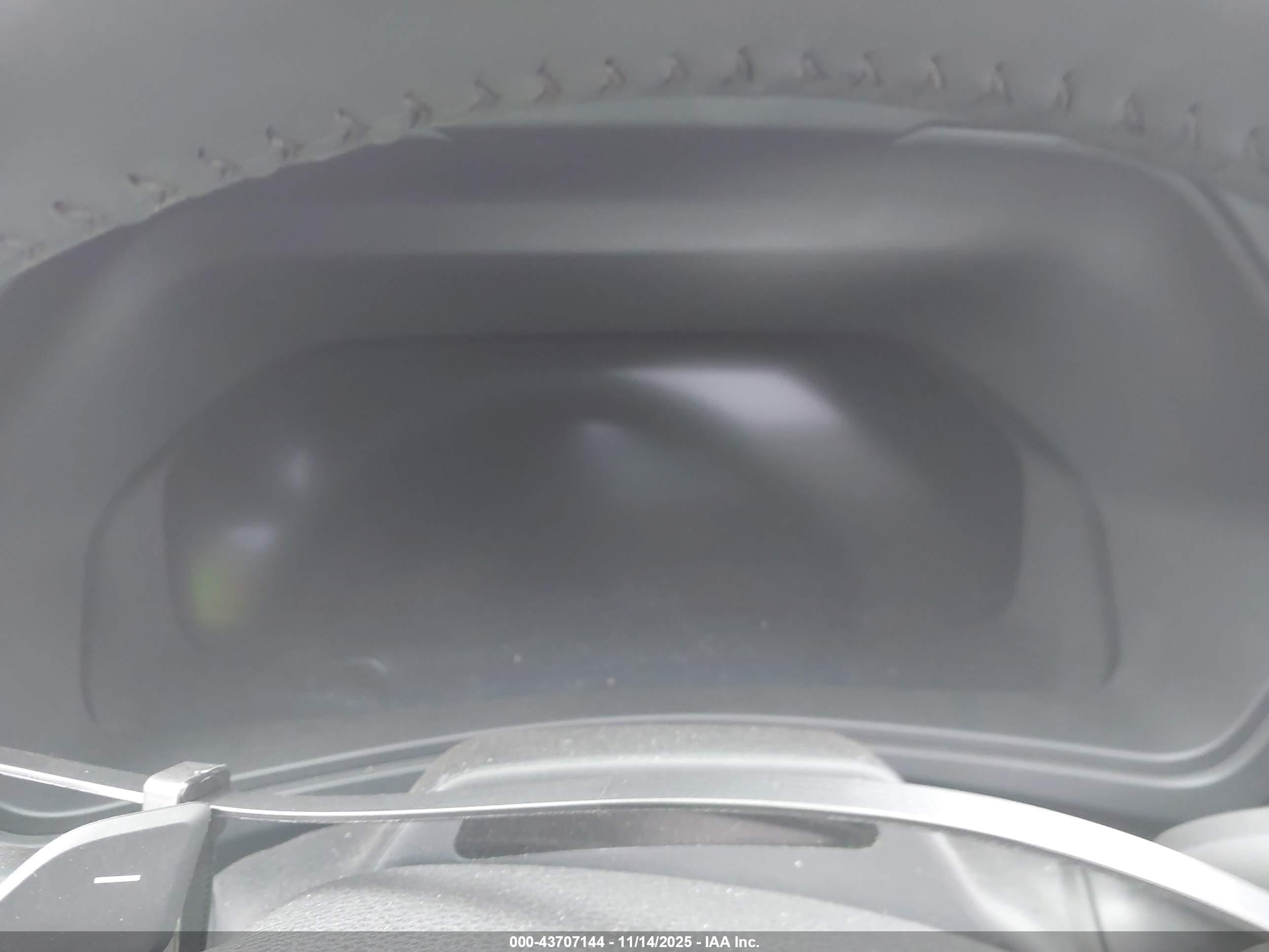 TOYOTA GRAND image 7