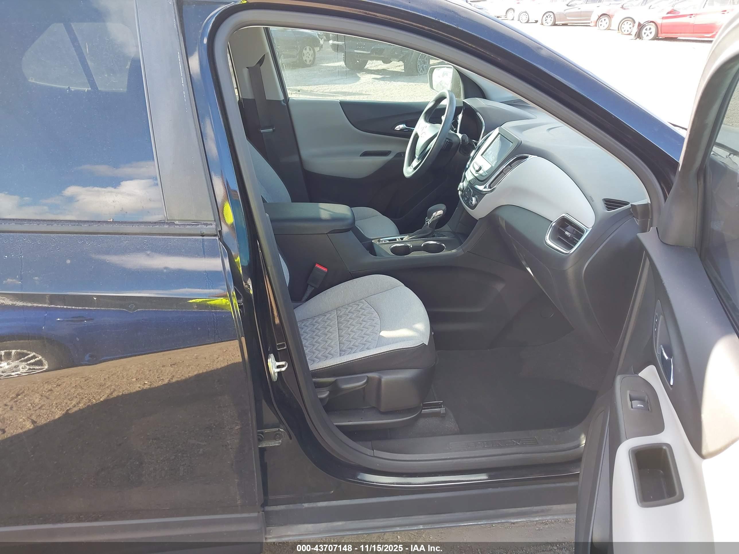 CHEVROLET EQUINOX image 5