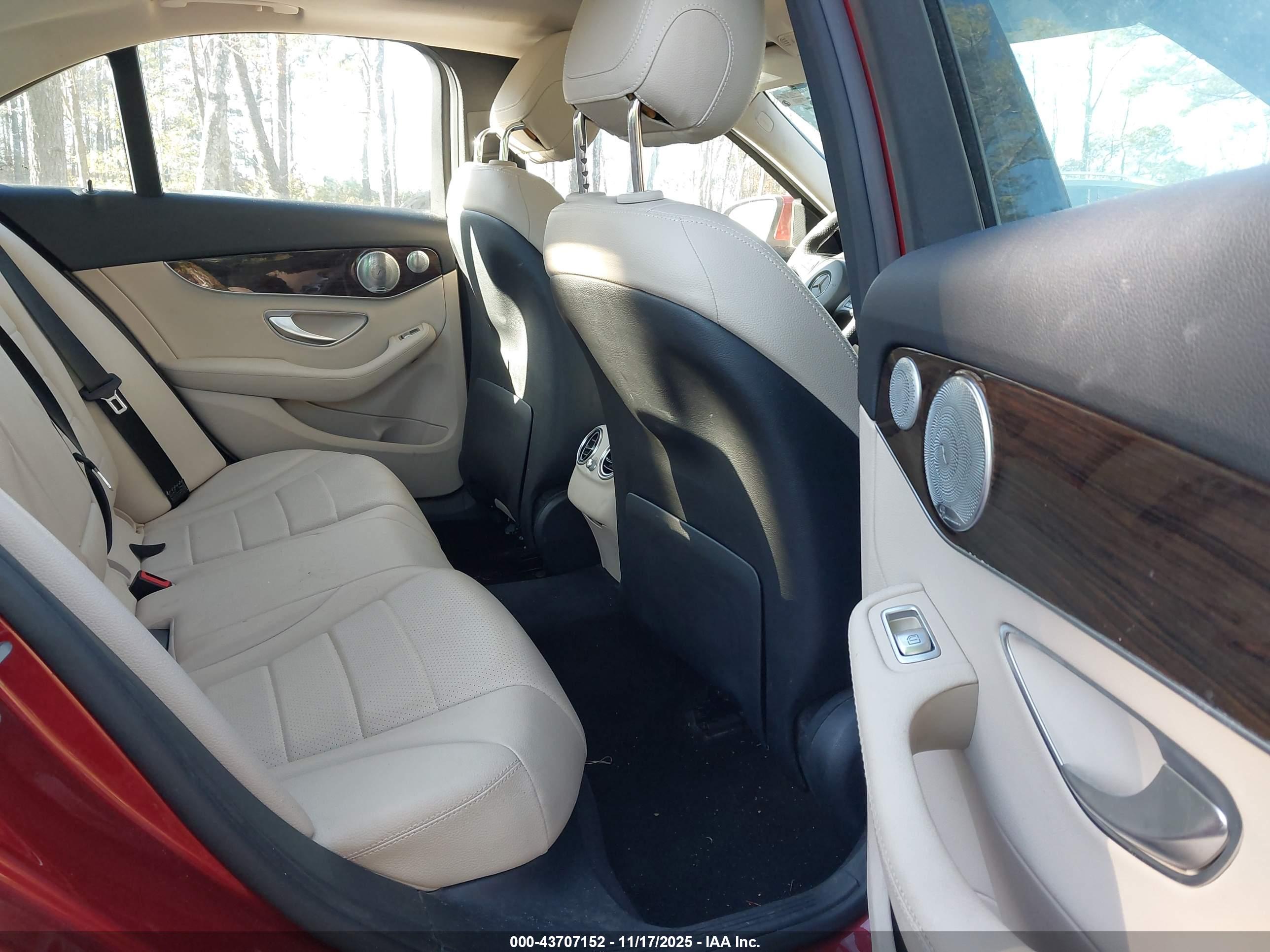MERCEDES-BENZ C image 8