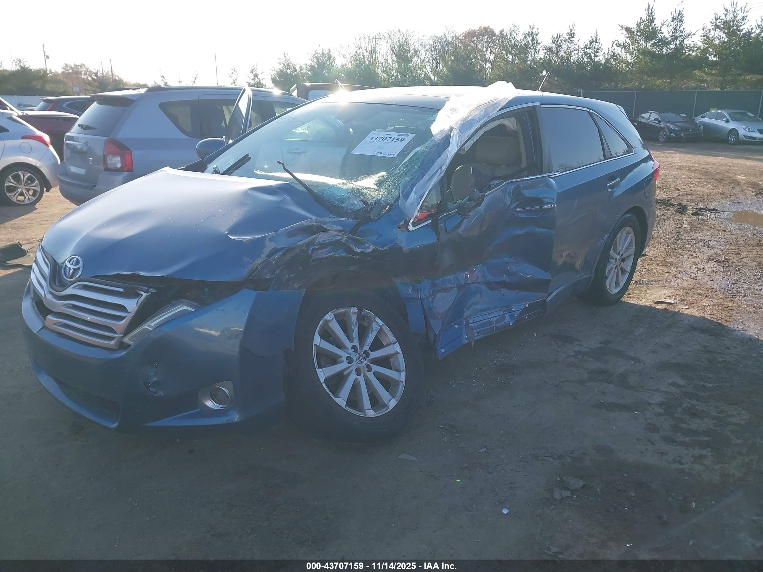 TOYOTA VENZA image 2