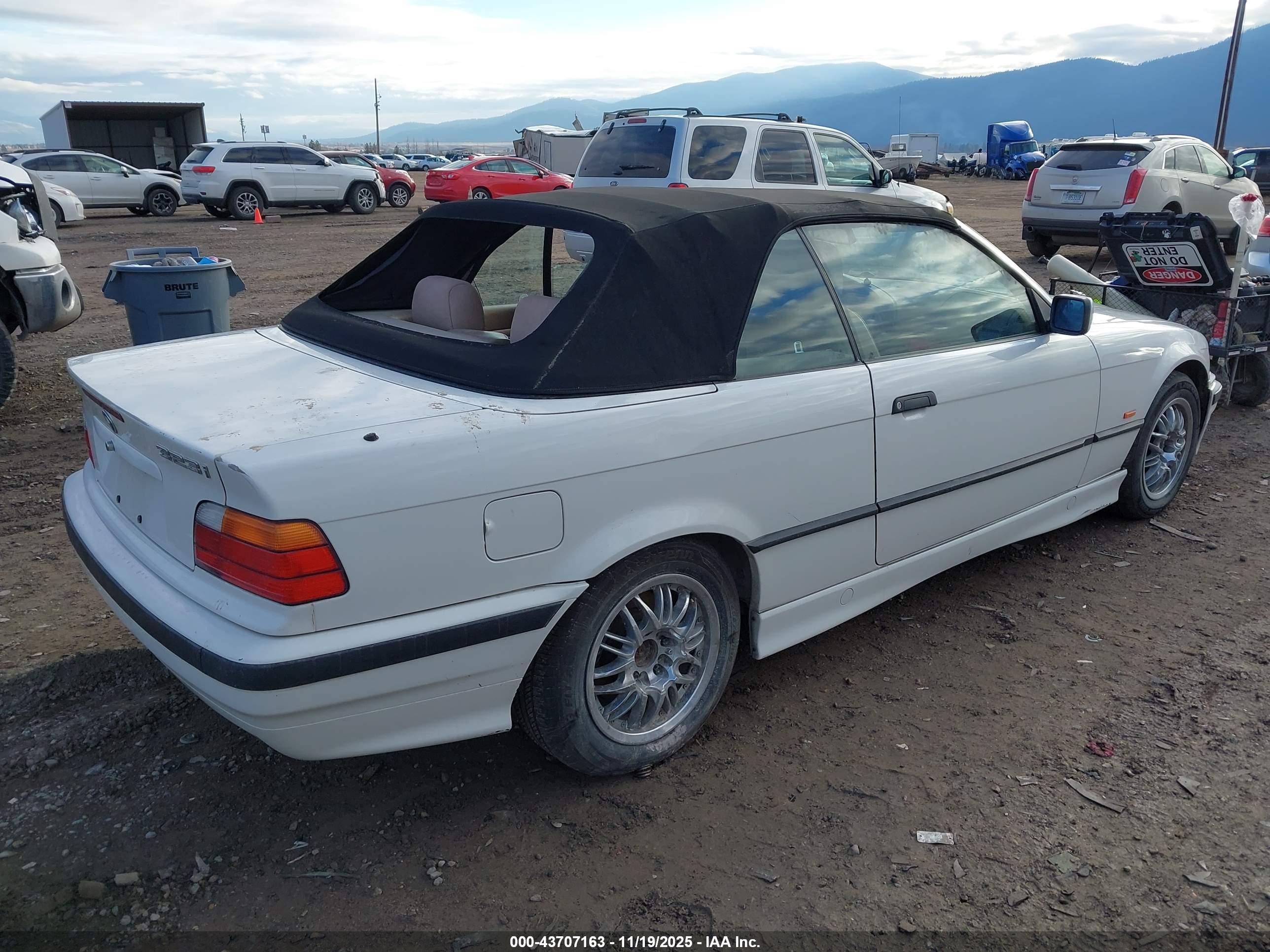 BMW 323IC image 4