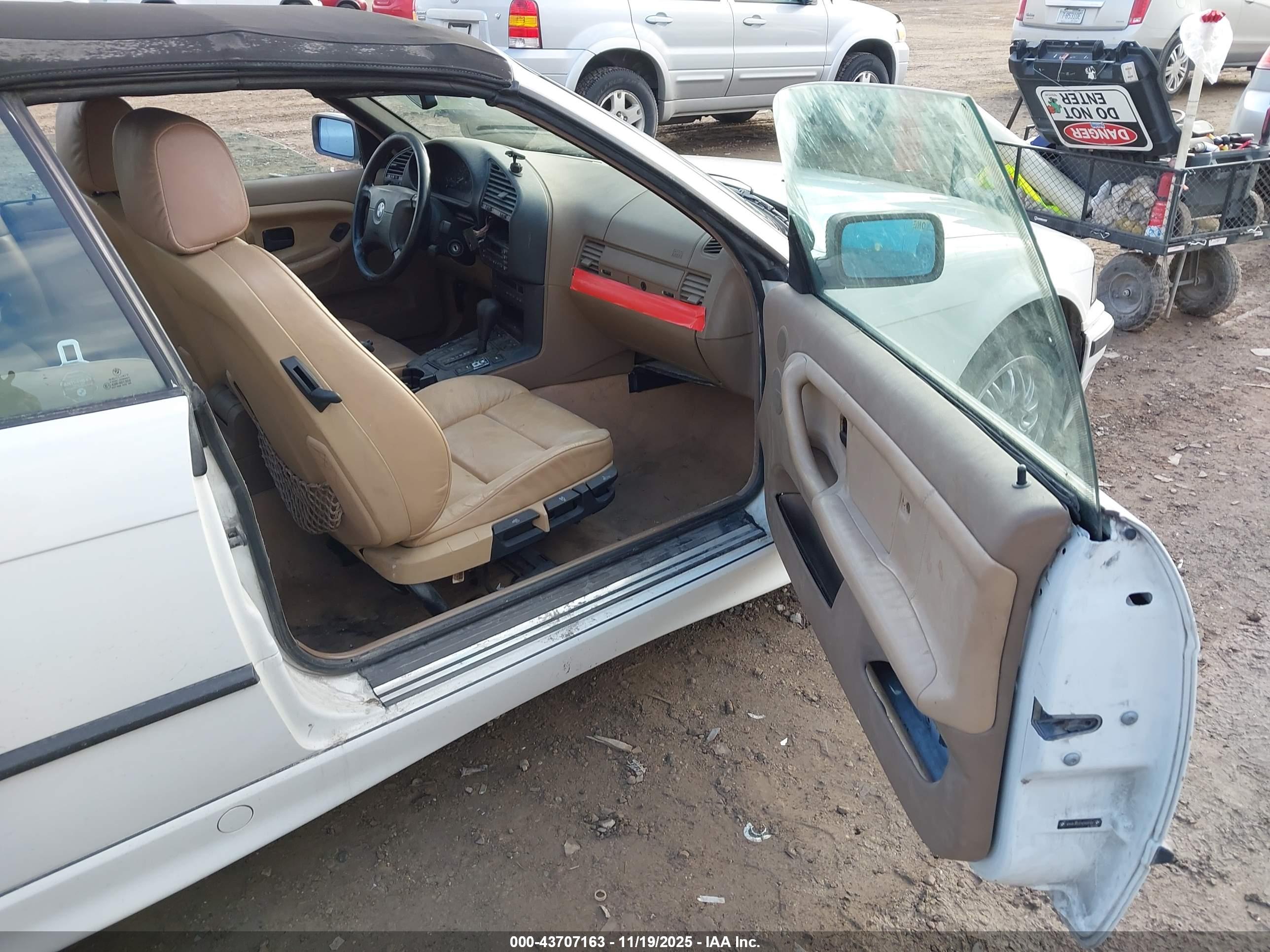 BMW 323IC image 5